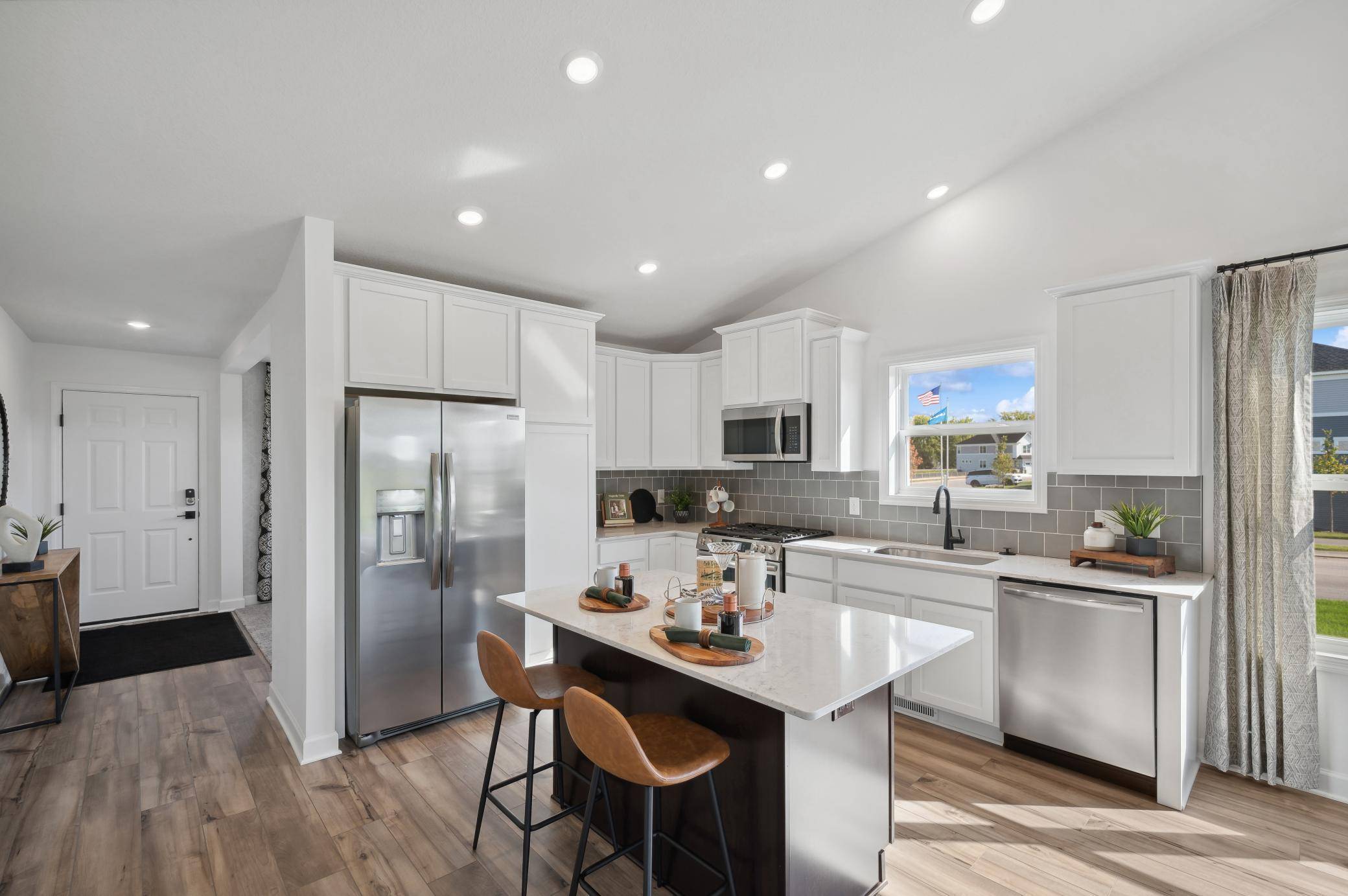 Oakdale, MN 55128,7636 40th ST N