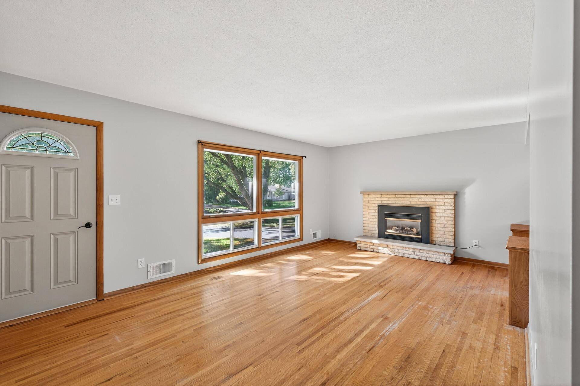 Plymouth, MN 55447,1765 Garland LN N
