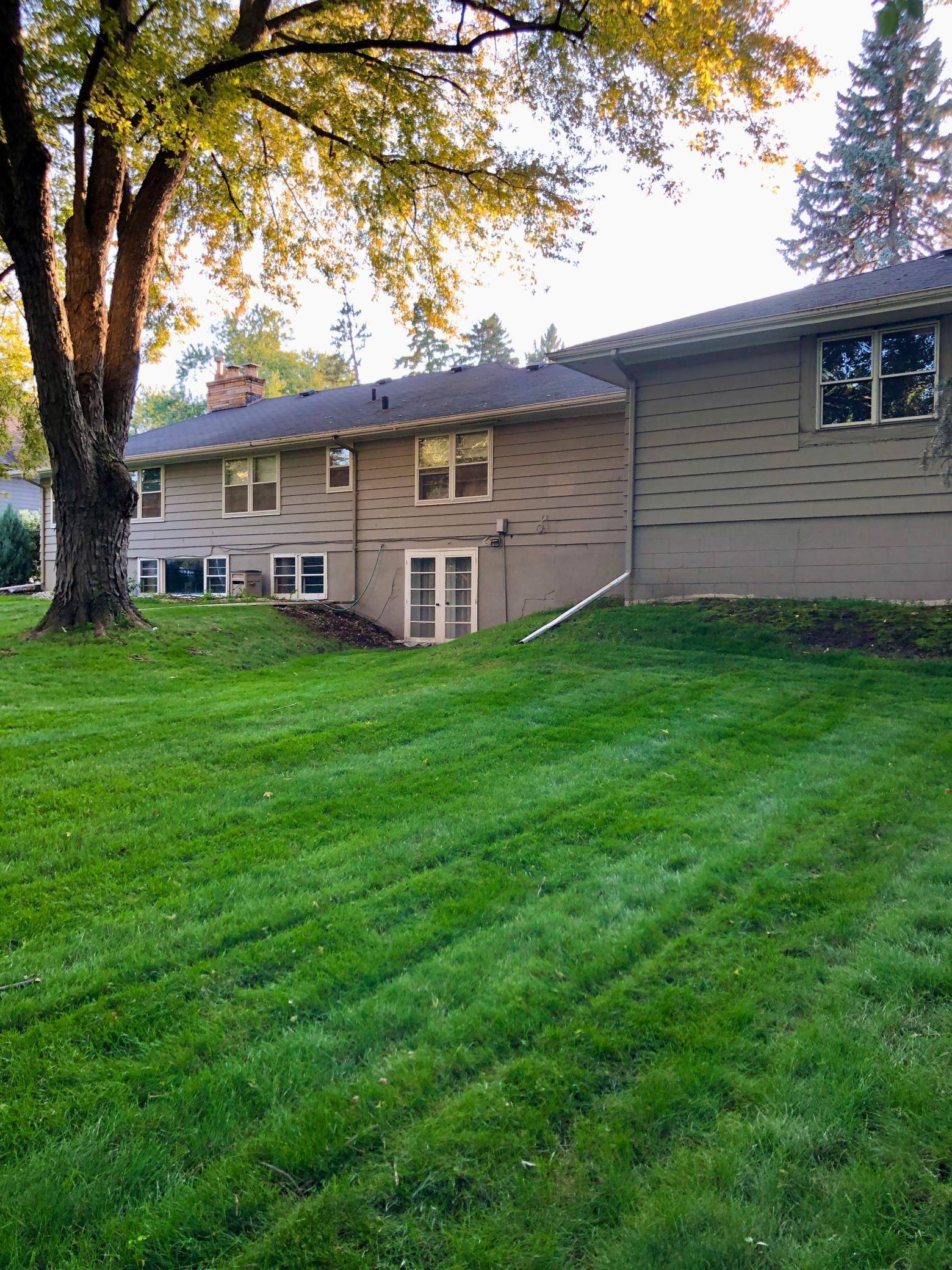 Edina, MN 55435,6617 Normandale RD