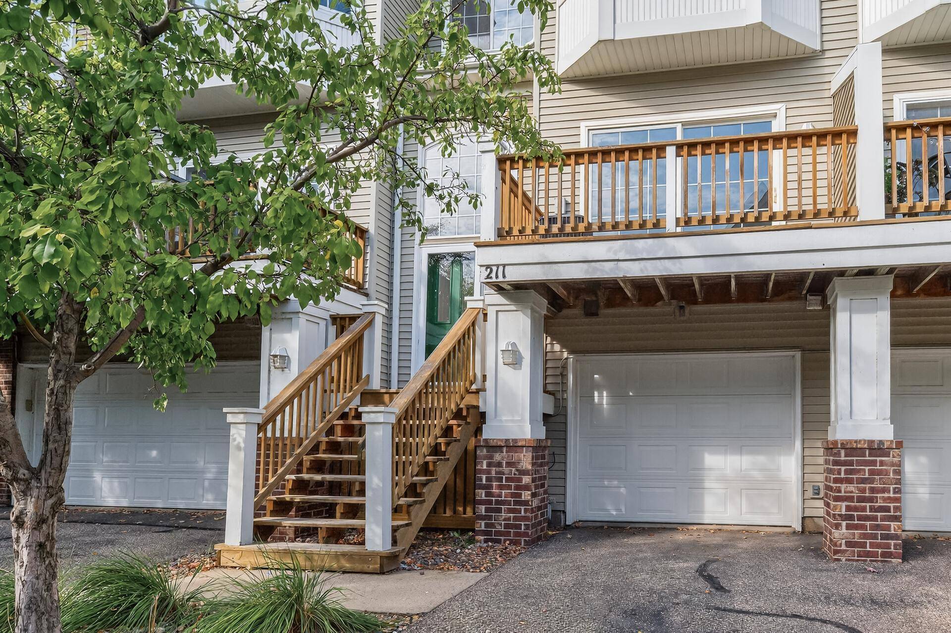 Fridley, MN 55432,211 Christenson WAY NE