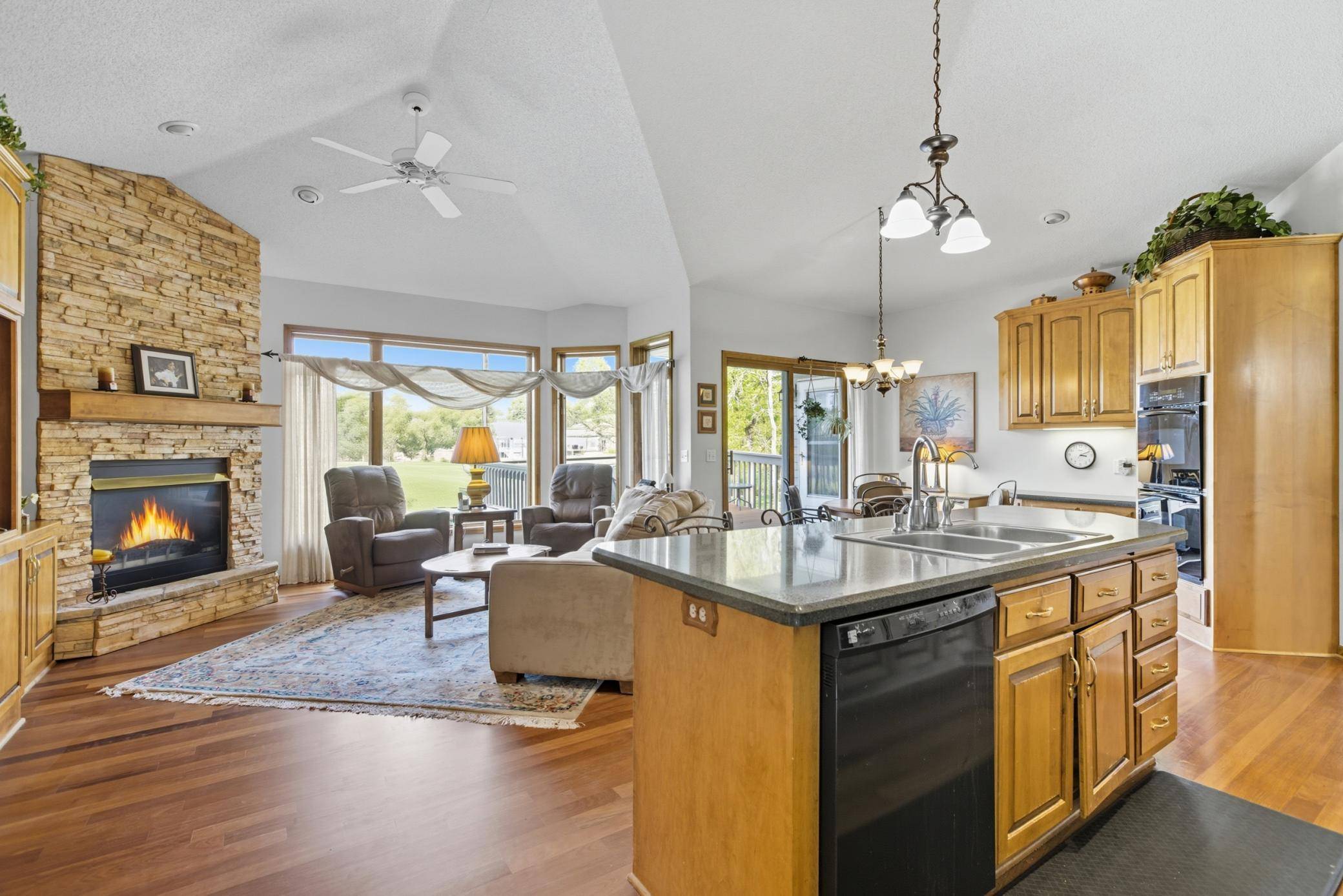 Plymouth, MN 55446,18160 39th AVE N