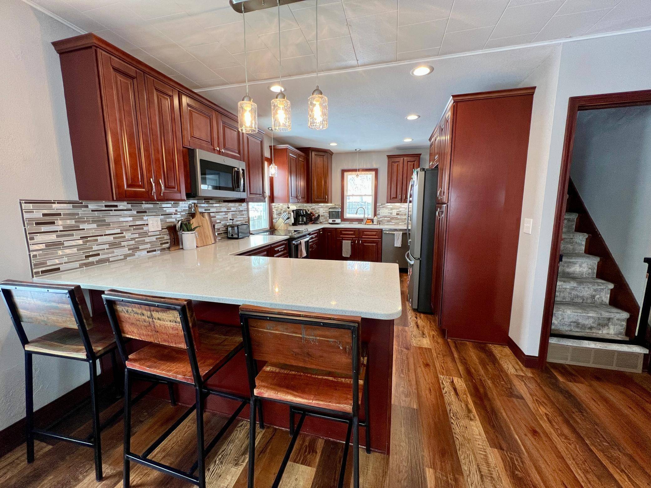 Valley City, ND 58072,450 8th ST NW