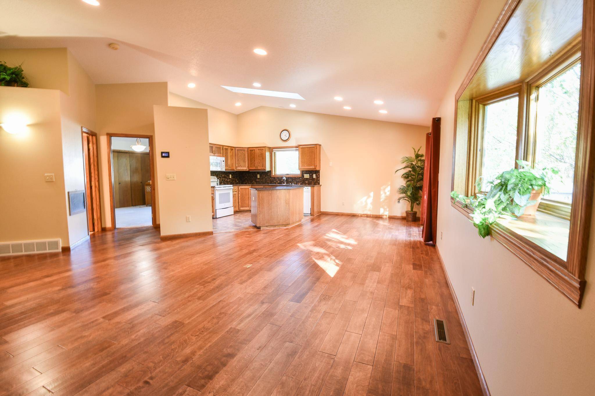 Fargo, ND 58103,3240 30th AVE S