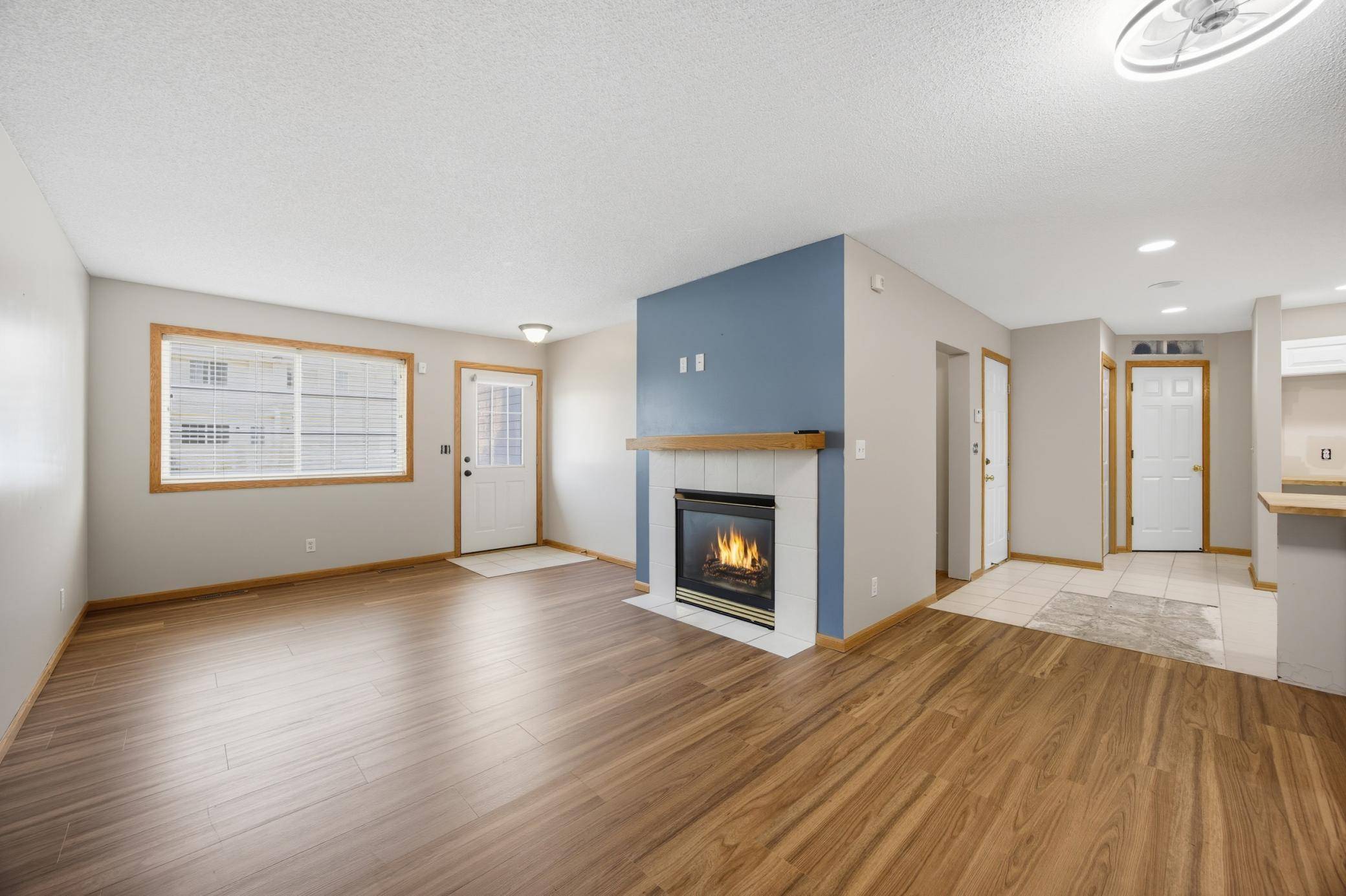 Lakeville, MN 55044,17433 Glacier WAY #19