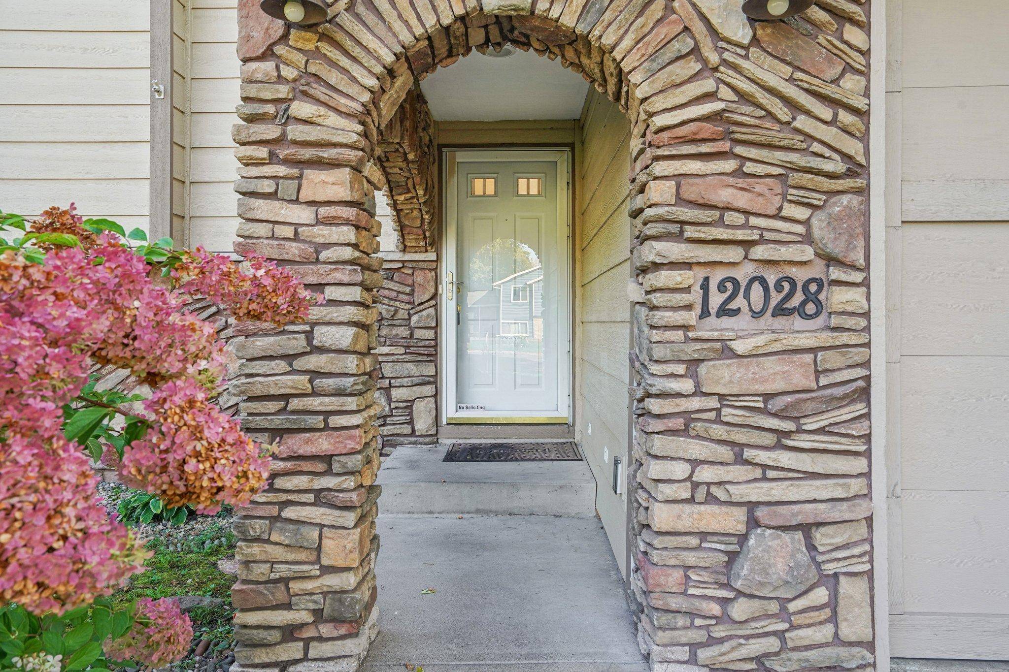 Champlin, MN 55316,12028 Kentucky AVE N