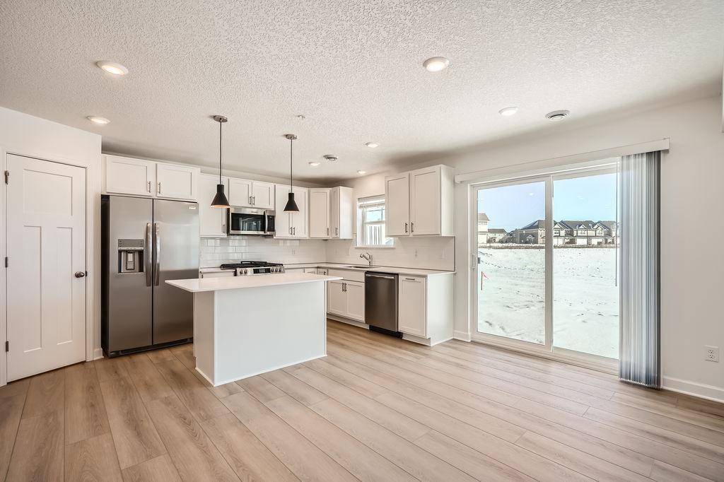 Medina, MN 55340,1082 Jubert DR