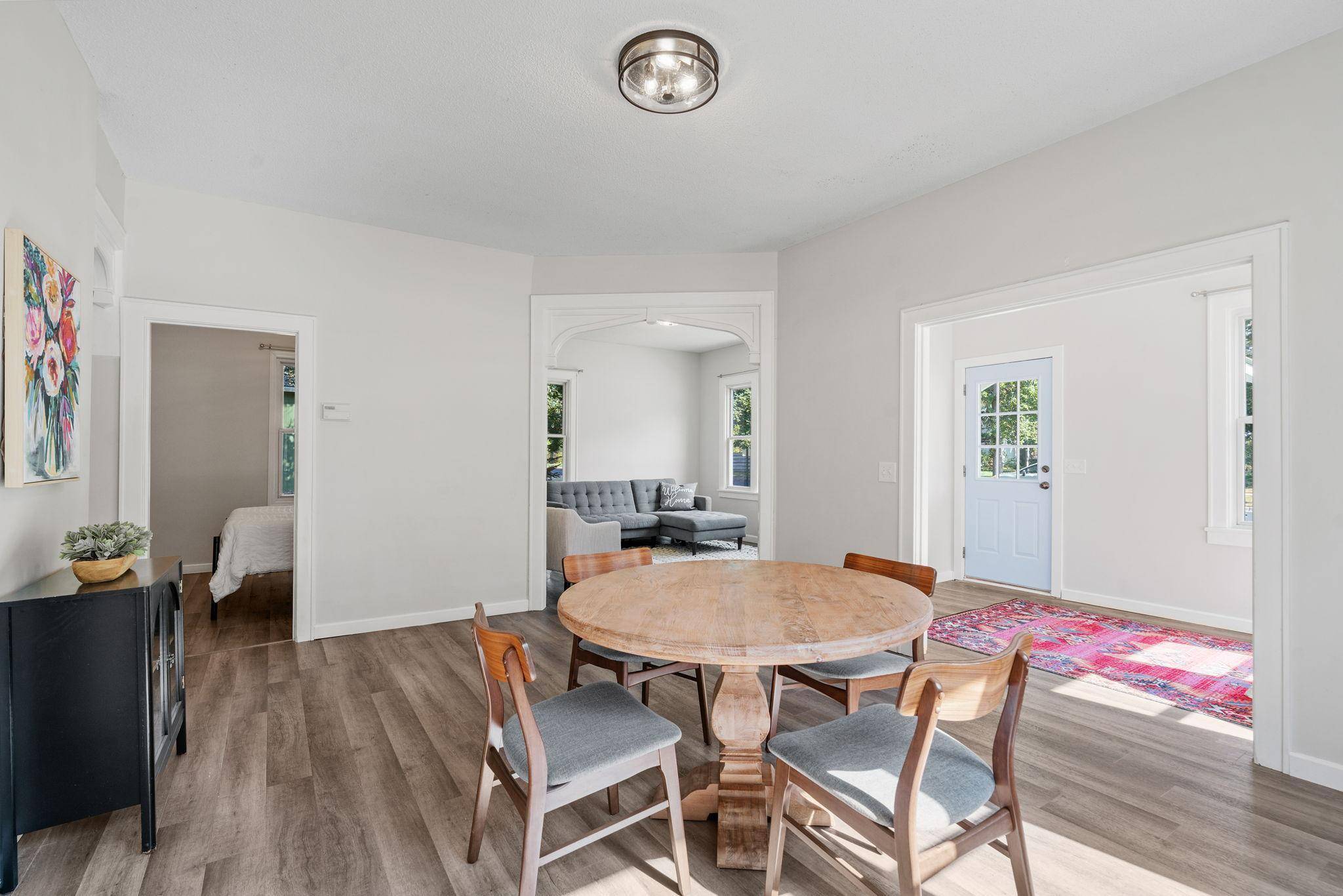 Hutchinson, MN 55350,230 Lynn RD SW