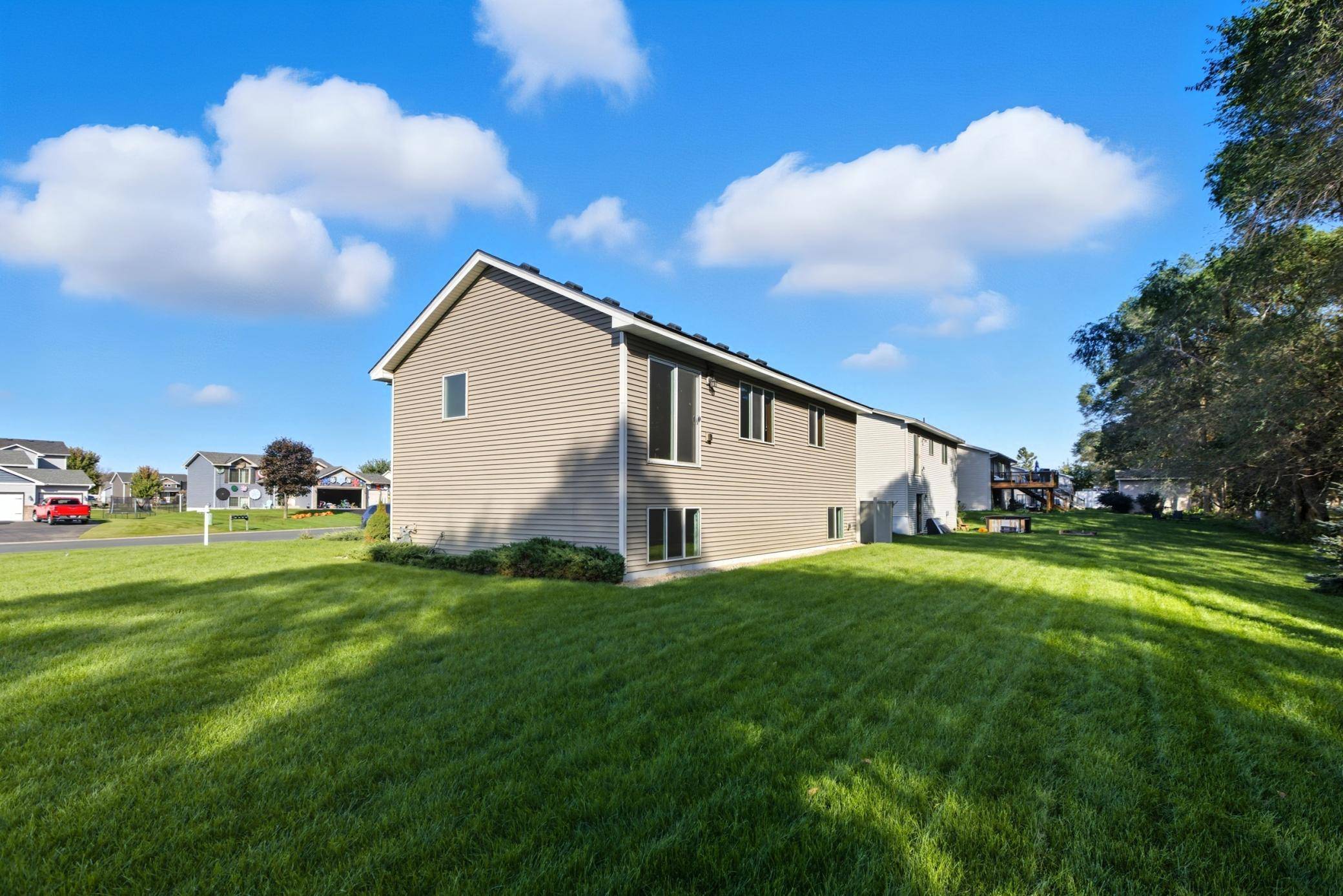 Saint Francis, MN 55070,3308 235th AVE NW