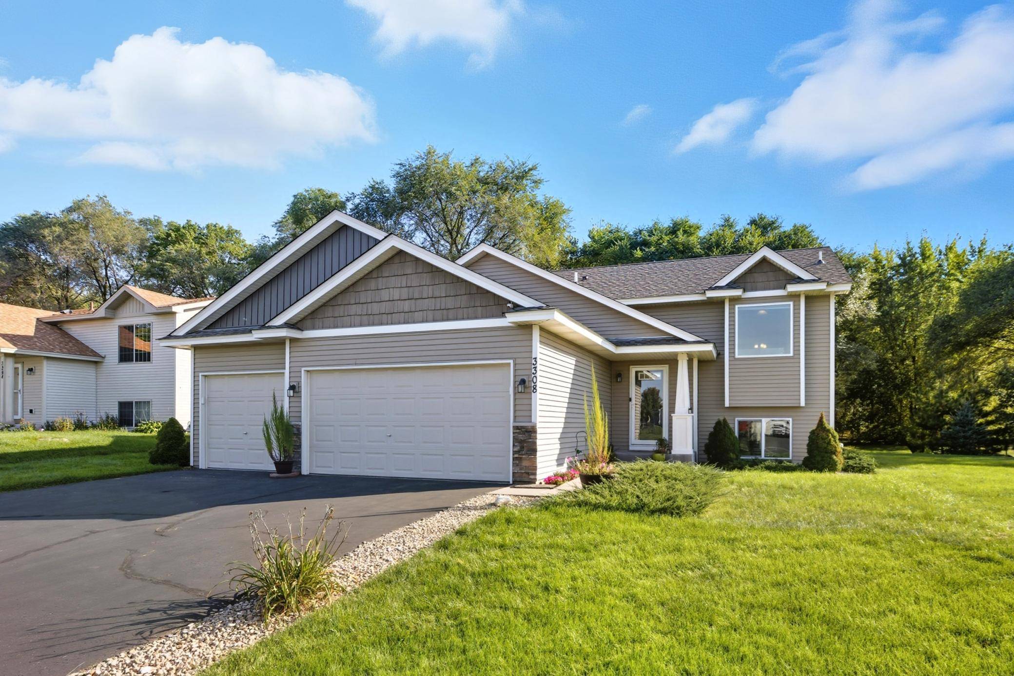 Saint Francis, MN 55070,3308 235th AVE NW