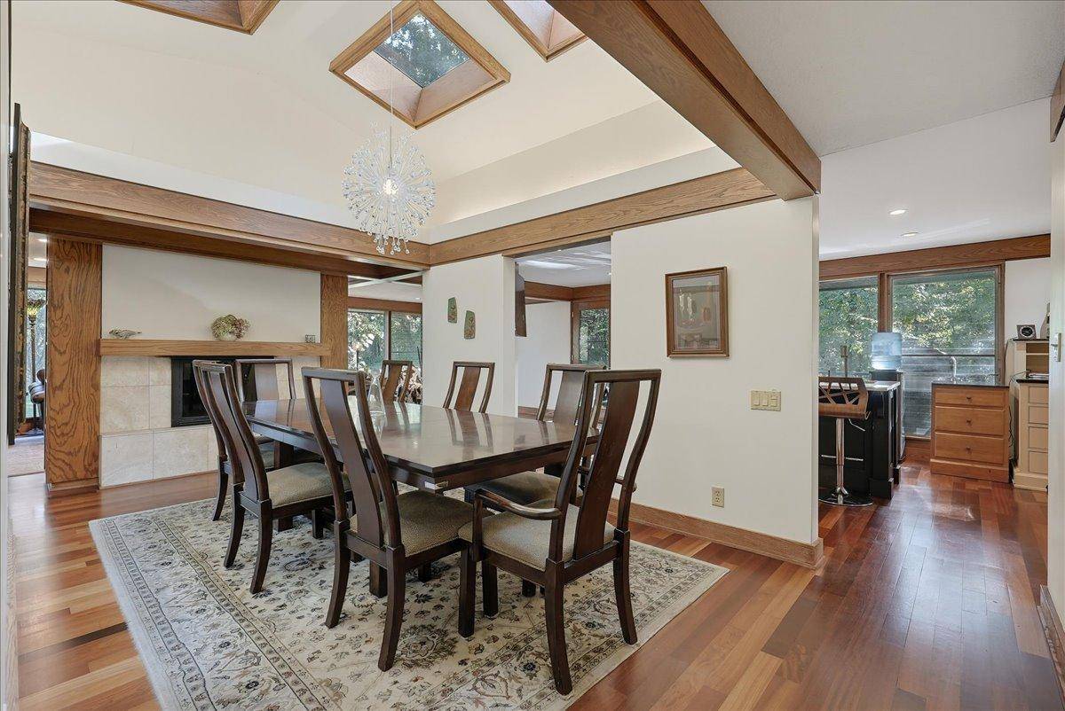 North Oaks, MN 55127,16 Pheasant LN