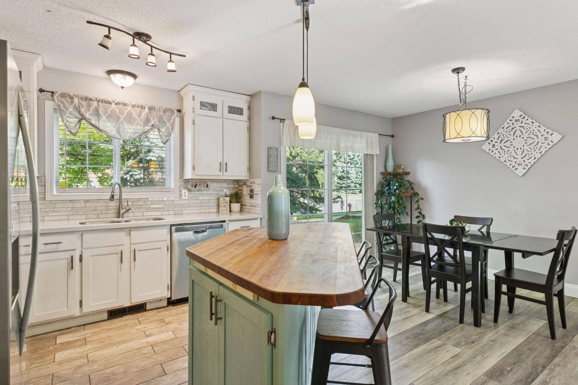 Inver Grove Heights, MN 55076,8770 Benson WAY