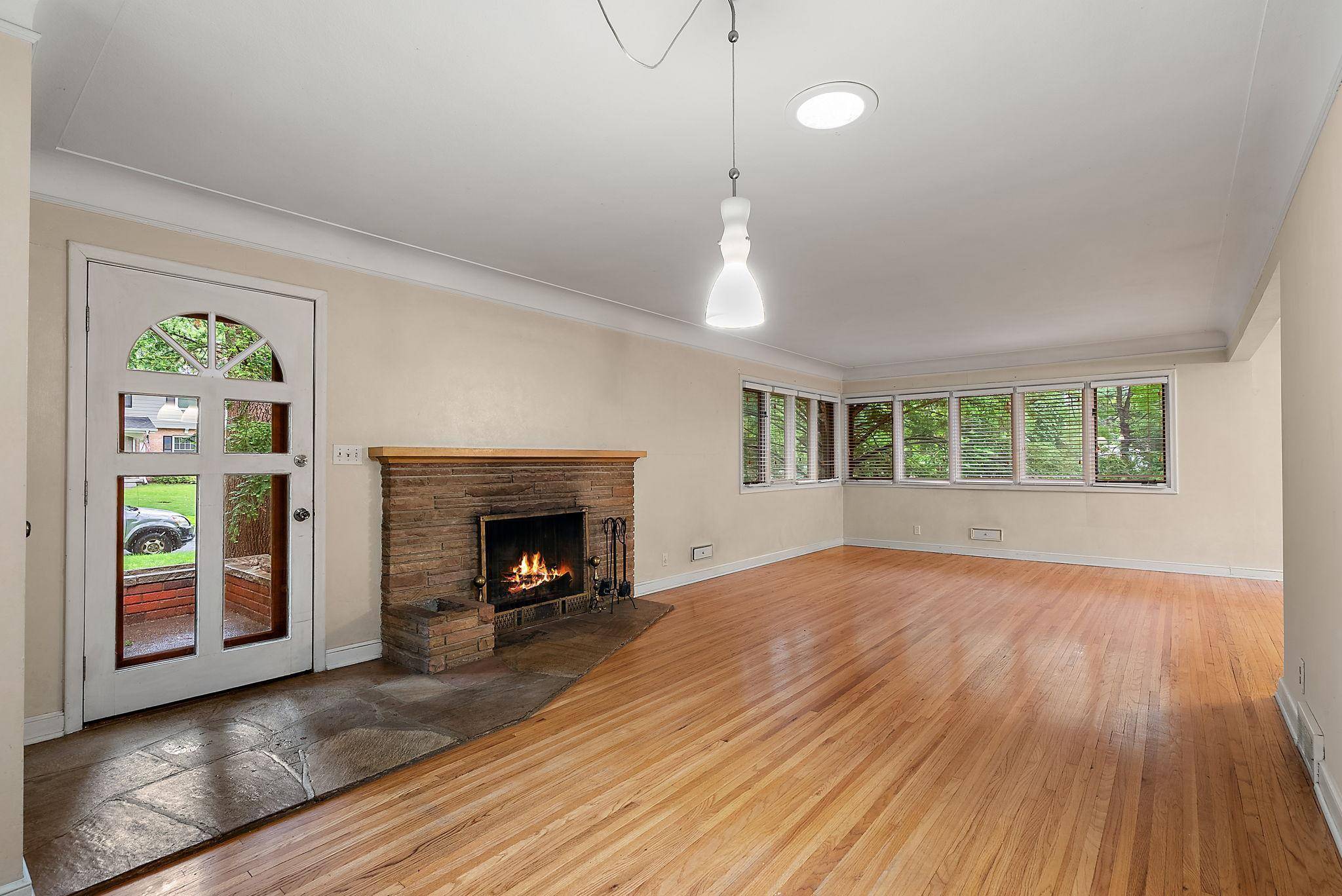 Edina, MN 55436,5241 Edenmoor ST