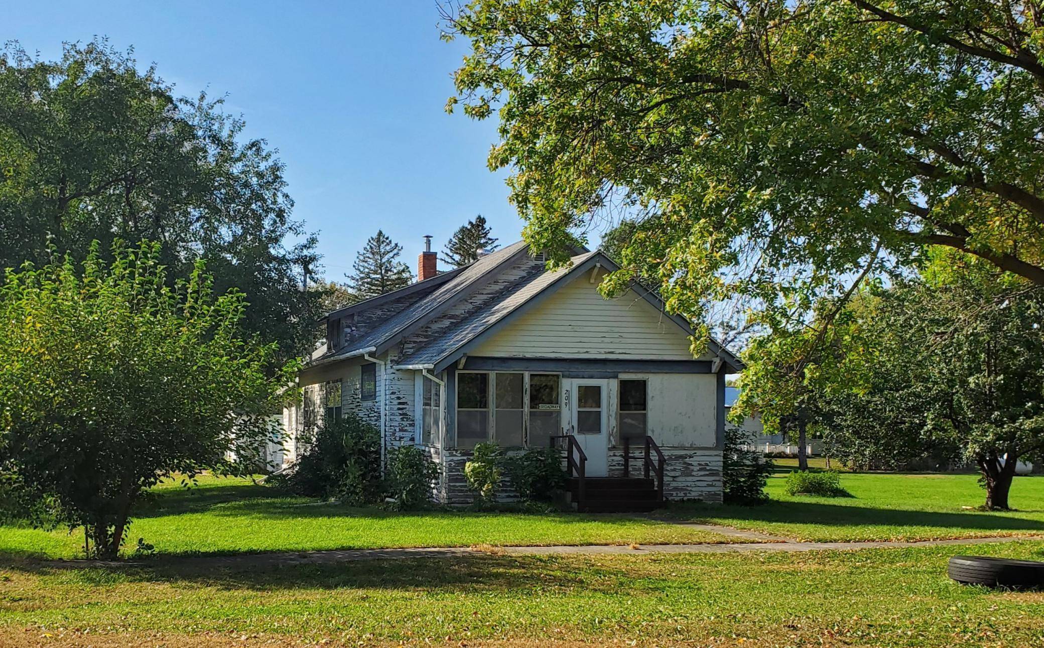 Vesta, MN 56292,209 N Broadway ST