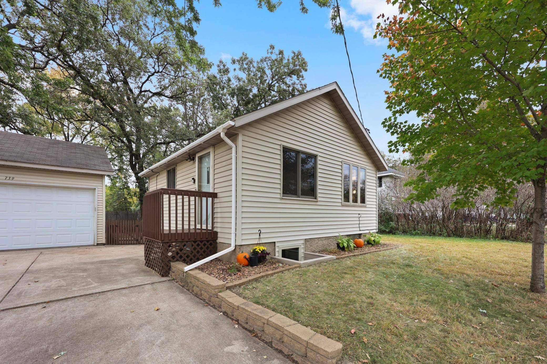 Saint Cloud, MN 56301,739 22nd ST S