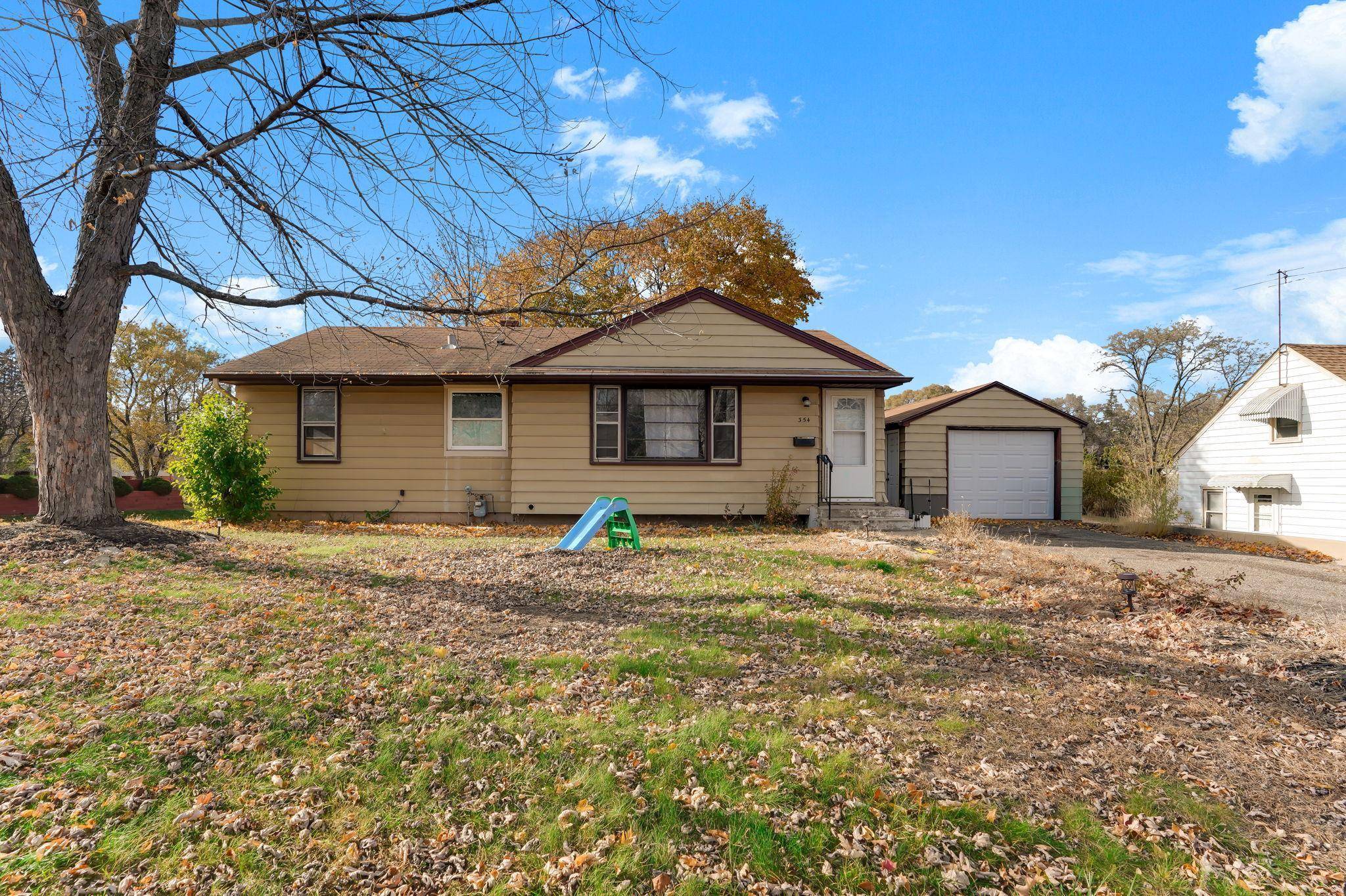 South Saint Paul, MN 55075,354 12th AVE S