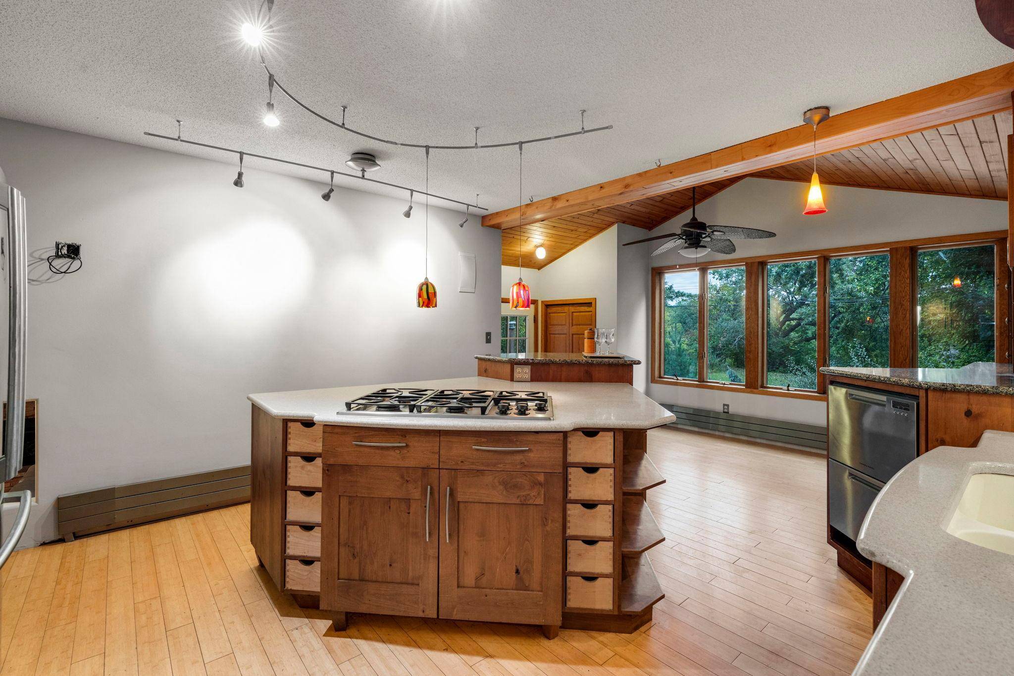 White Bear Lake, MN 55110,3396 Glen Oaks AVE