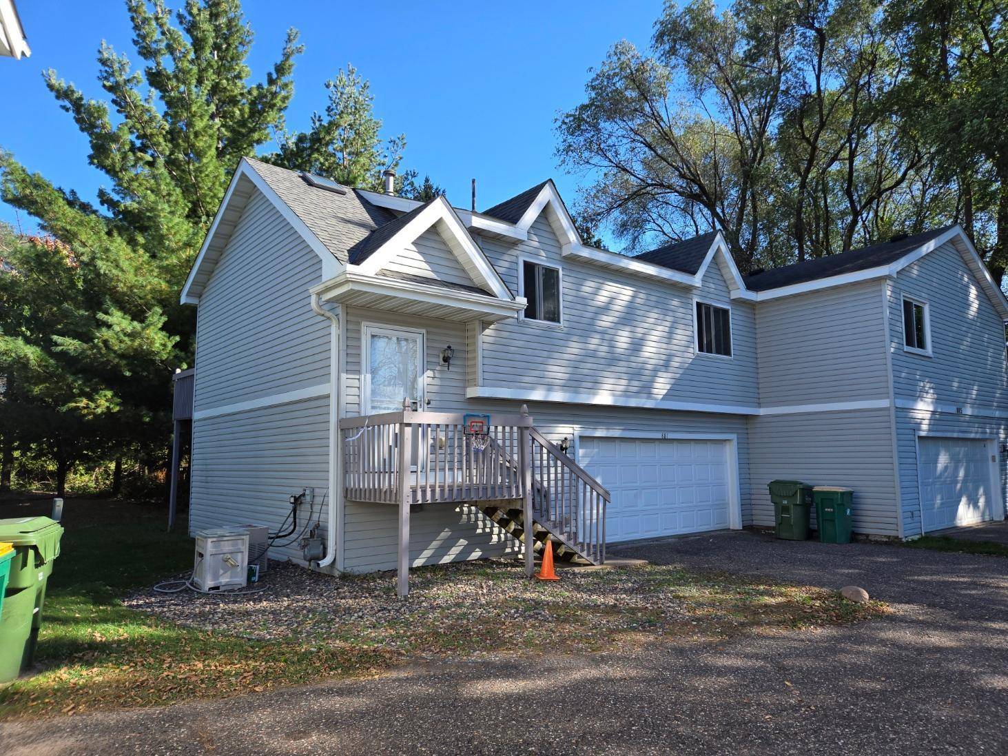 Brooklyn Center, MN 55430,881 70th AVE N