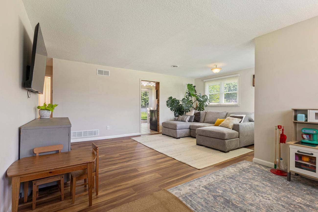 Fridley, MN 55432,6405 Van Buren ST NE
