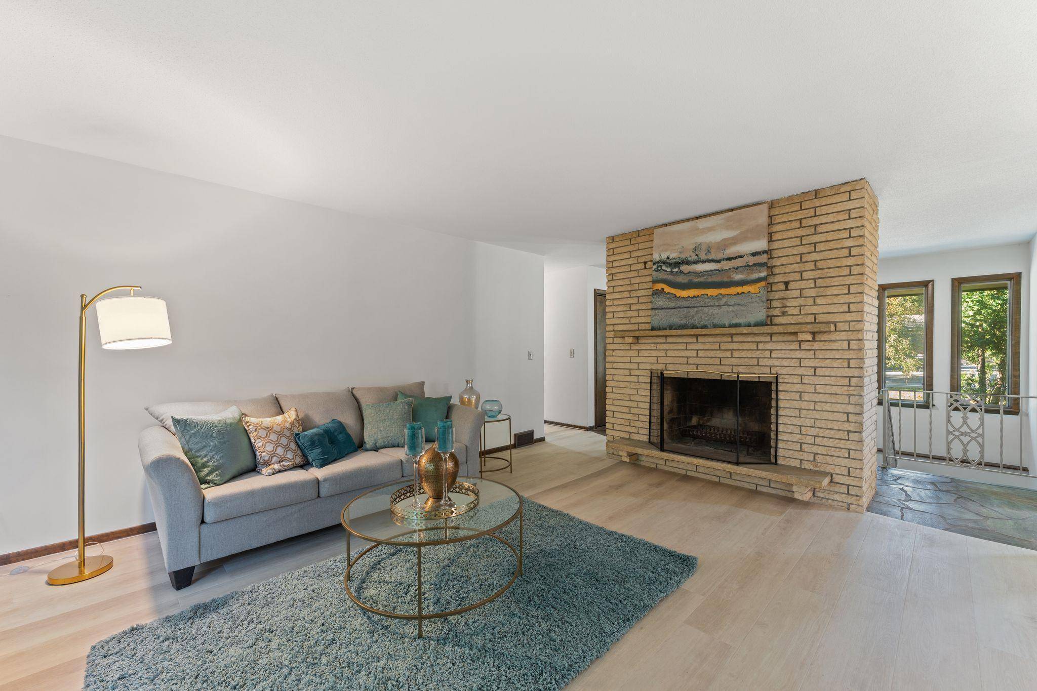 Eden Prairie, MN 55346,12754 Gordon DR