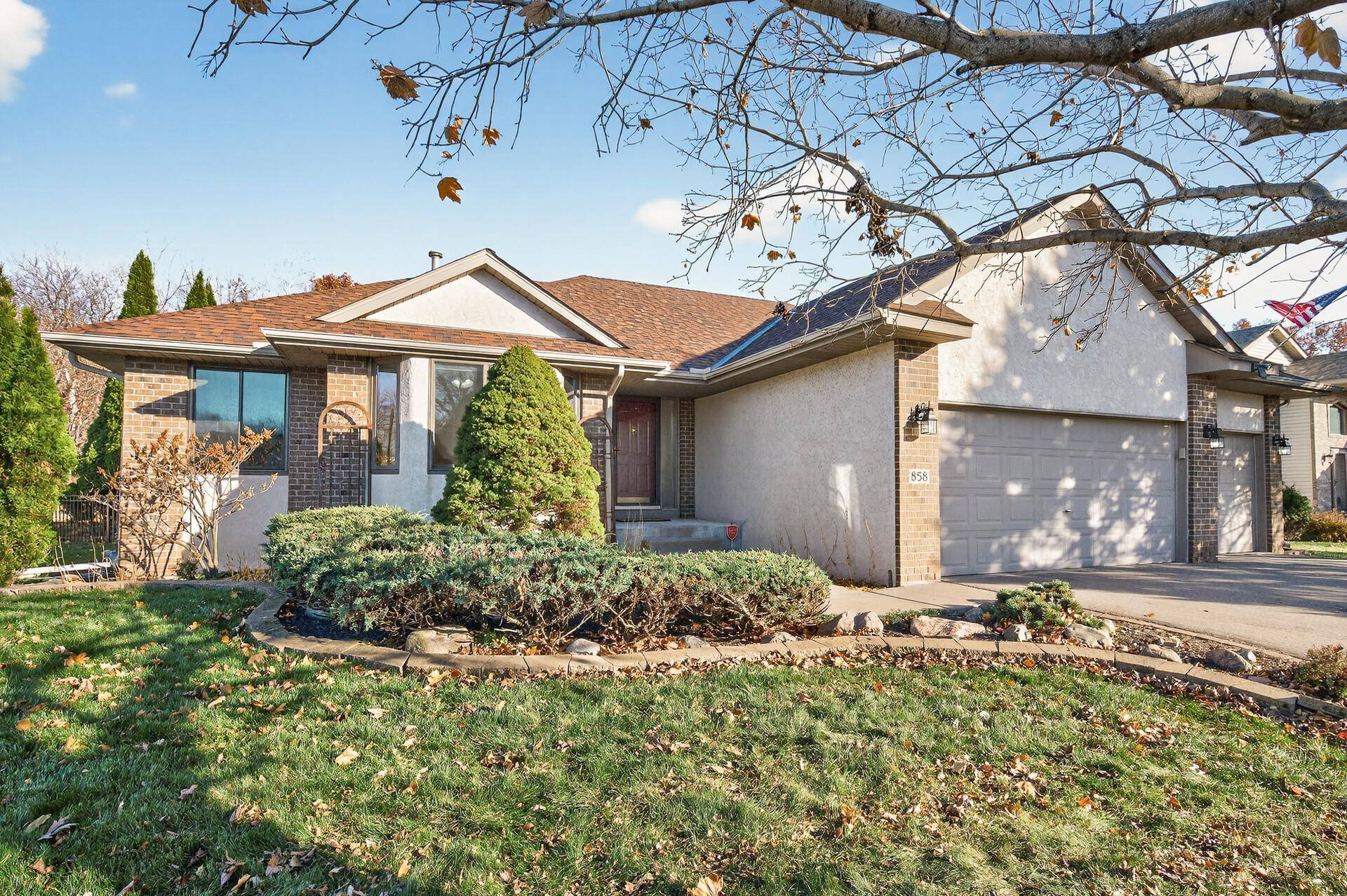 Maplewood, MN 55119,858 Sterling ST S