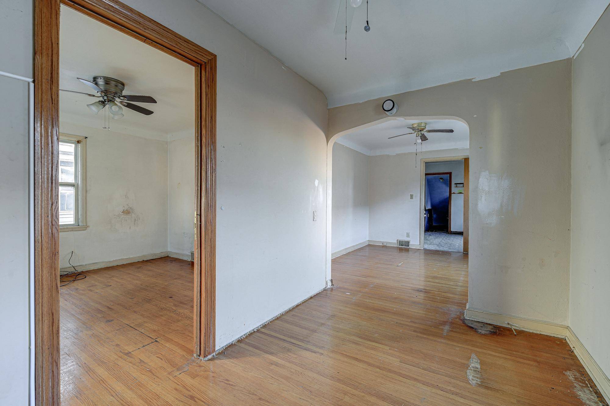 Saint Paul, MN 55104,631 Van Buren AVE