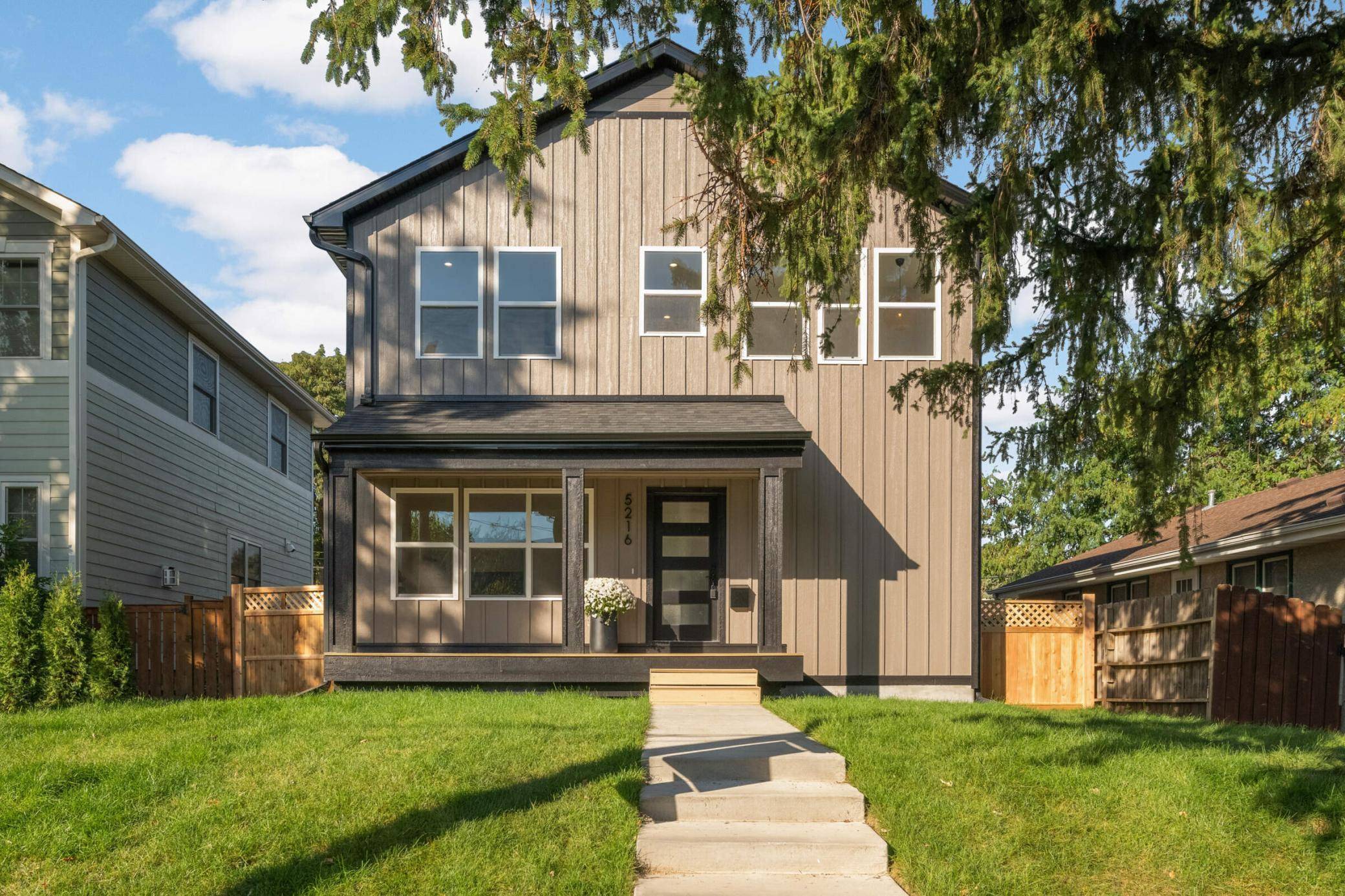 Minneapolis, MN 55417,5216 47th AVE S