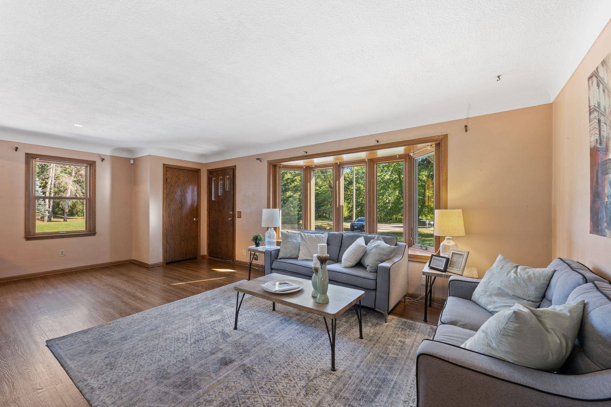 Shoreview, MN 55126,5721 Hodgson RD