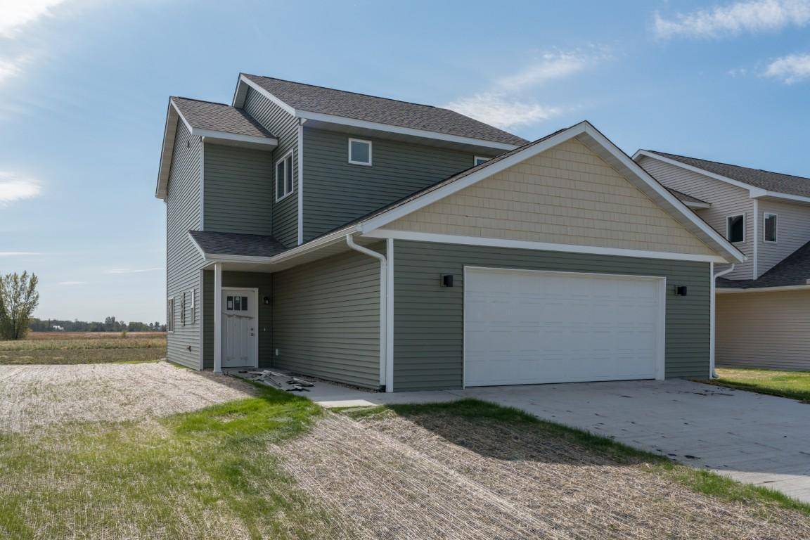 Mankato, MN 56001,3105 Bassett DR