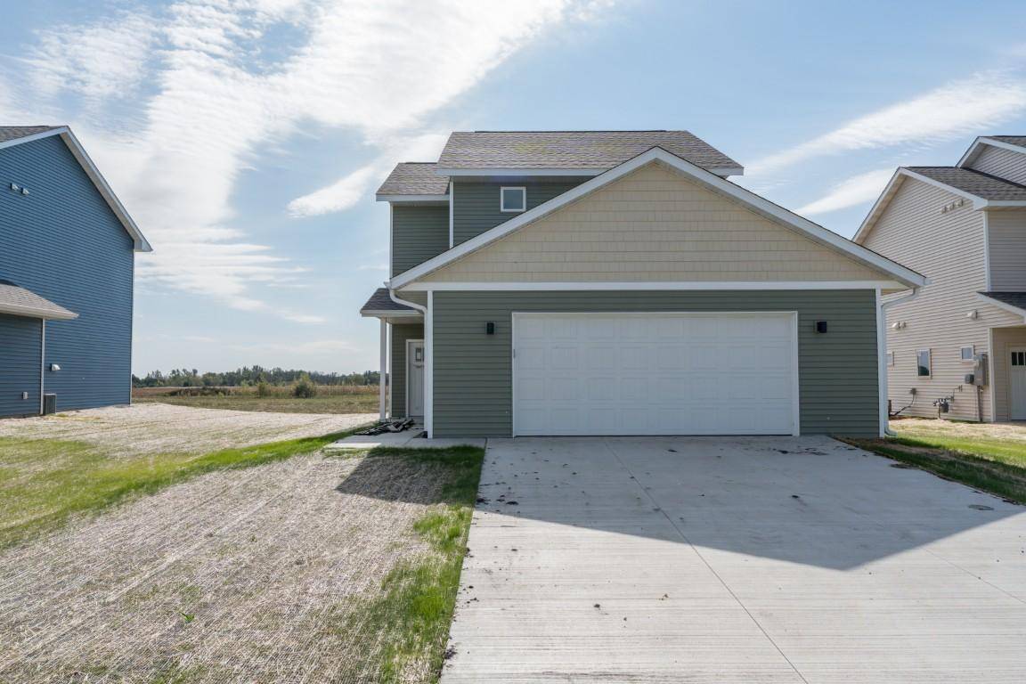 Mankato, MN 56001,3105 Bassett DR