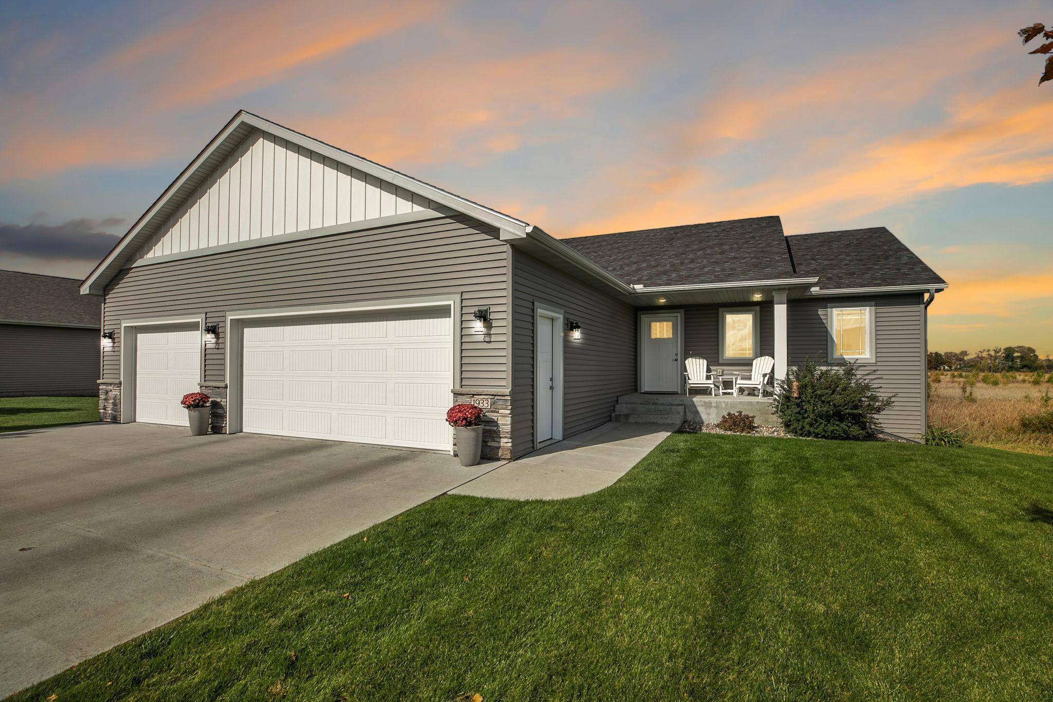 Saint Cloud, MN 56301,1933 38th ST S