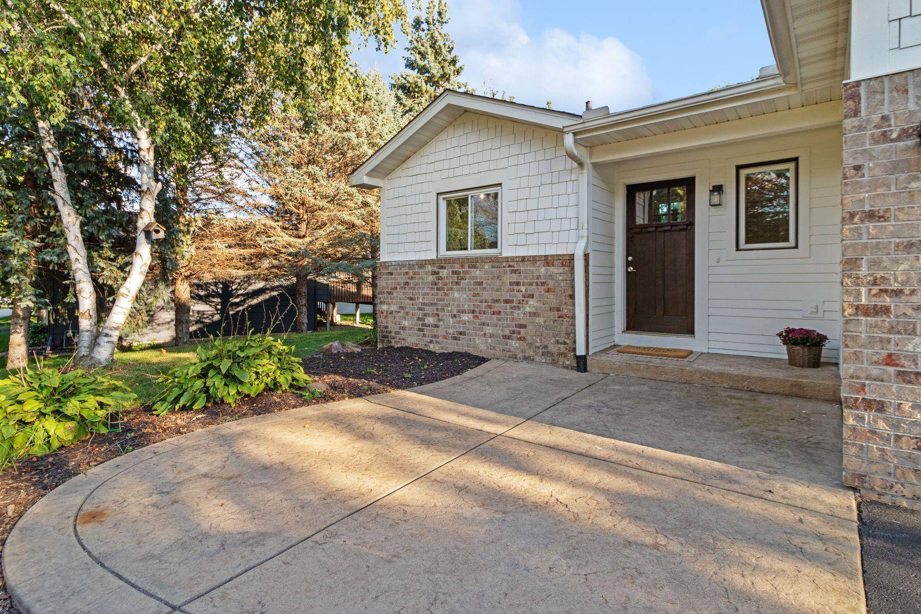 Lakeville, MN 55044,10199 205th CT W