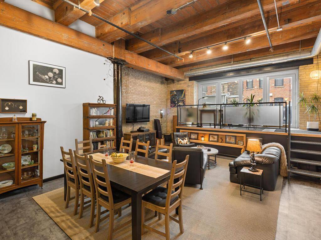 Saint Paul, MN 55101,406 Wacouta ST #216