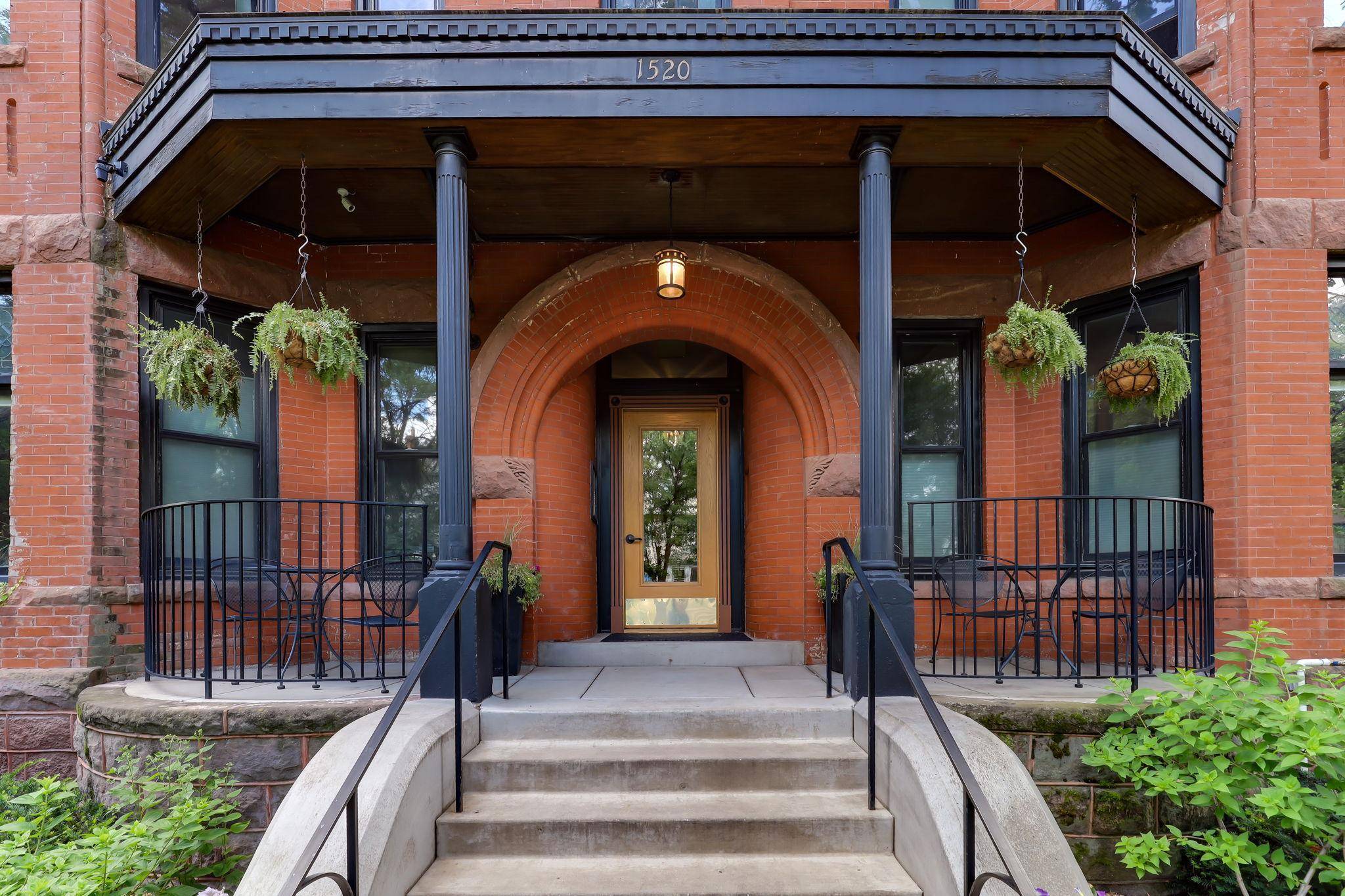 Minneapolis, MN 55404,1520 Elliot Ave #4