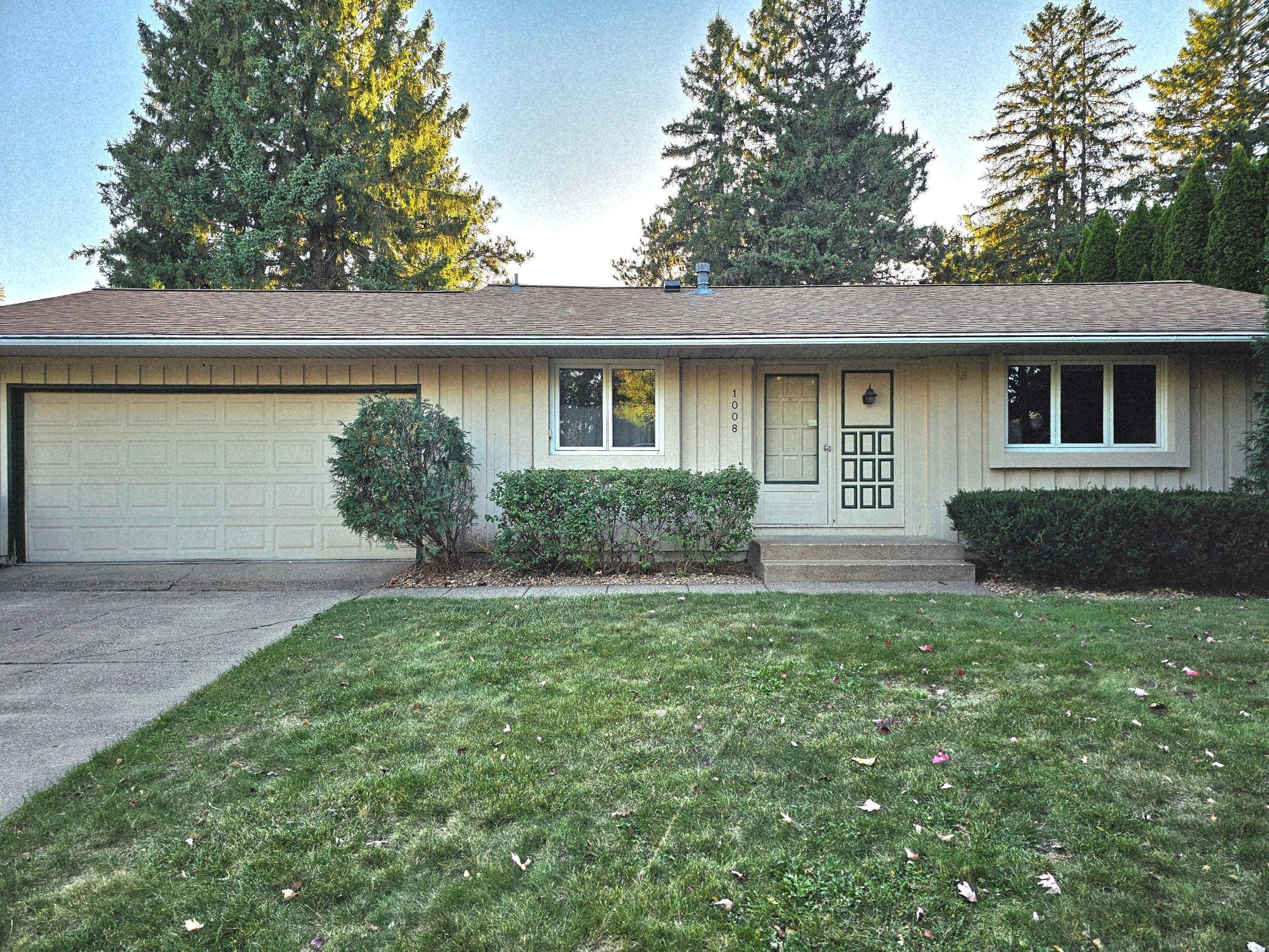 Stillwater, MN 55082,1008 Northland AVE