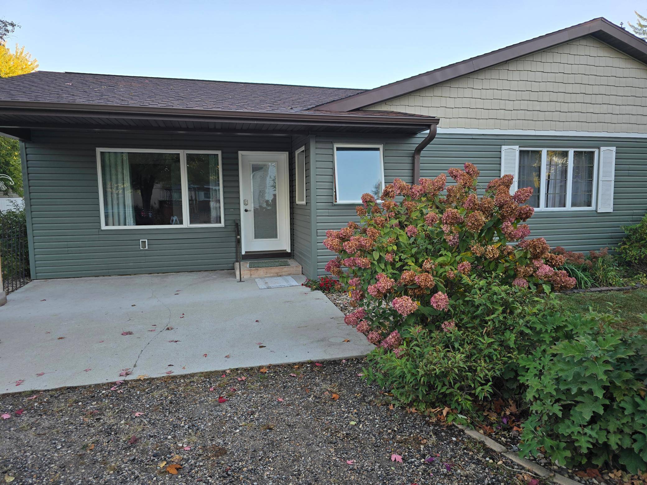 Waterville, MN 56096,705 1st ST N