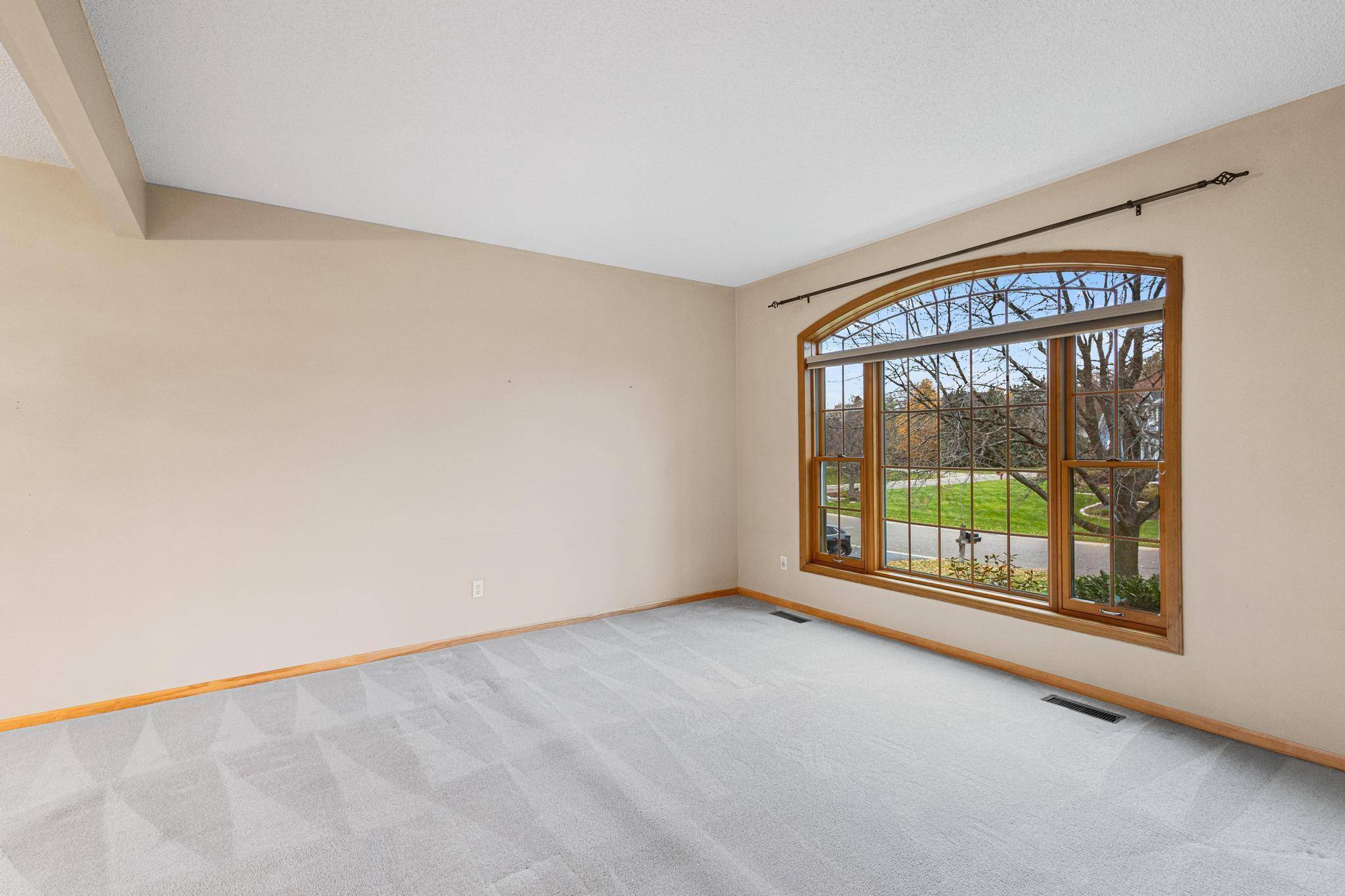 Plymouth, MN 55446,4625 Weston LN N