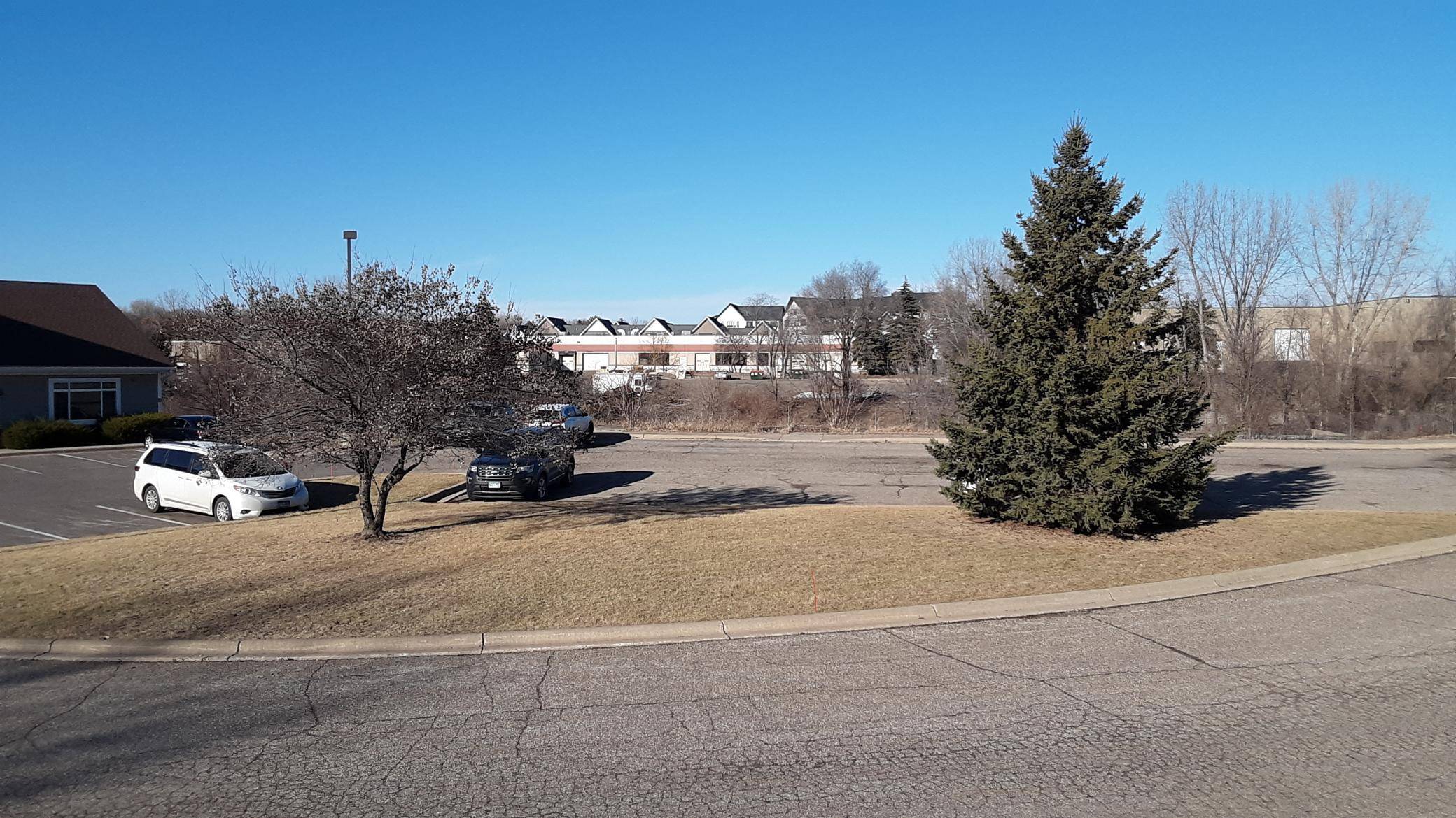 Vadnais Heights, MN 55127,379 Commerce CT