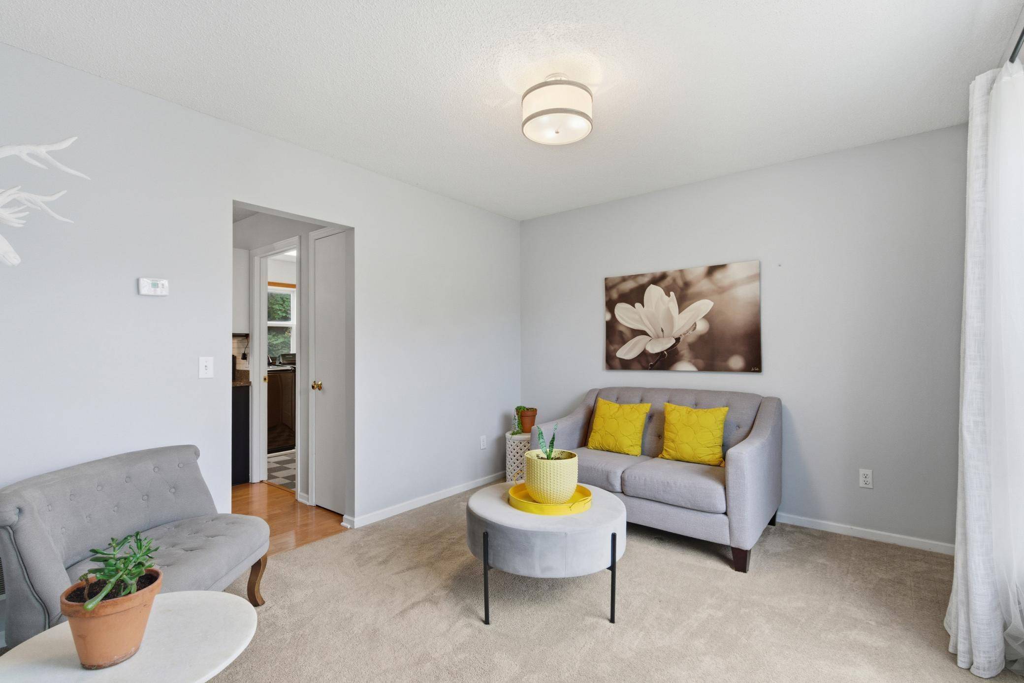 Apple Valley, MN 55124,15565 Finch AVE