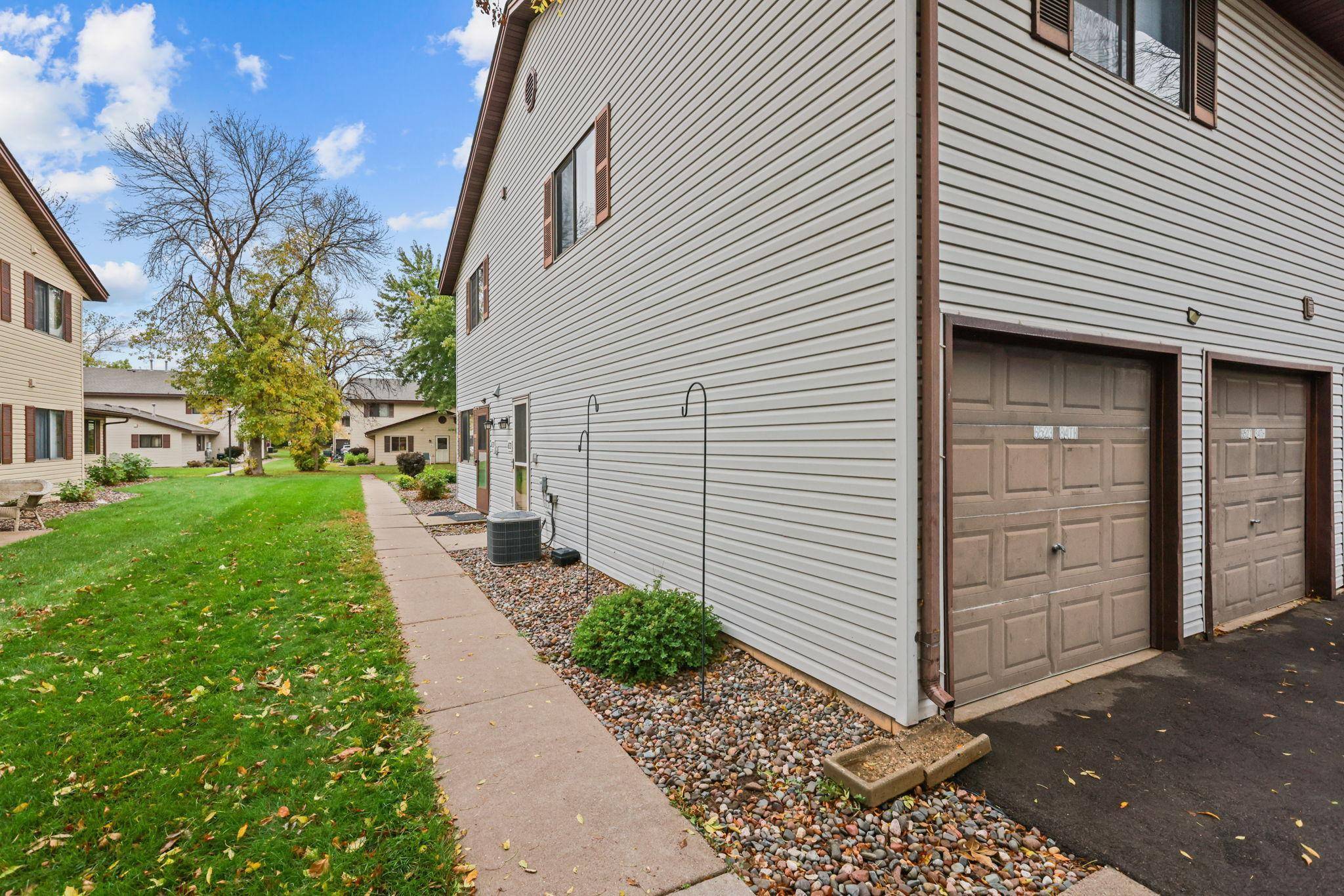 Brooklyn Park, MN 55445,6523 84th CT N