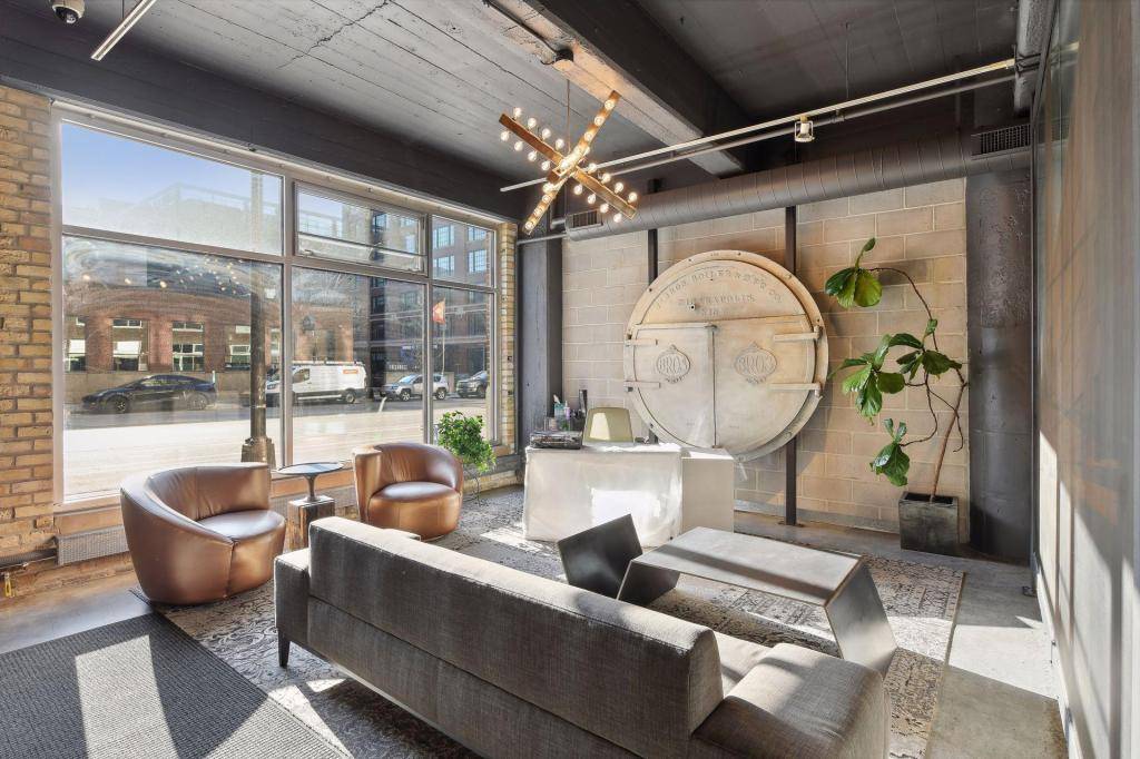 Minneapolis, MN 55401,700 Washington Ave N #413