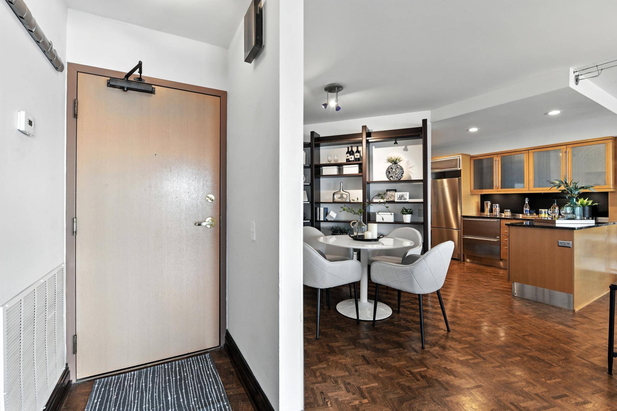 Minneapolis, MN 55416,2950 Dean Pkwy #2205