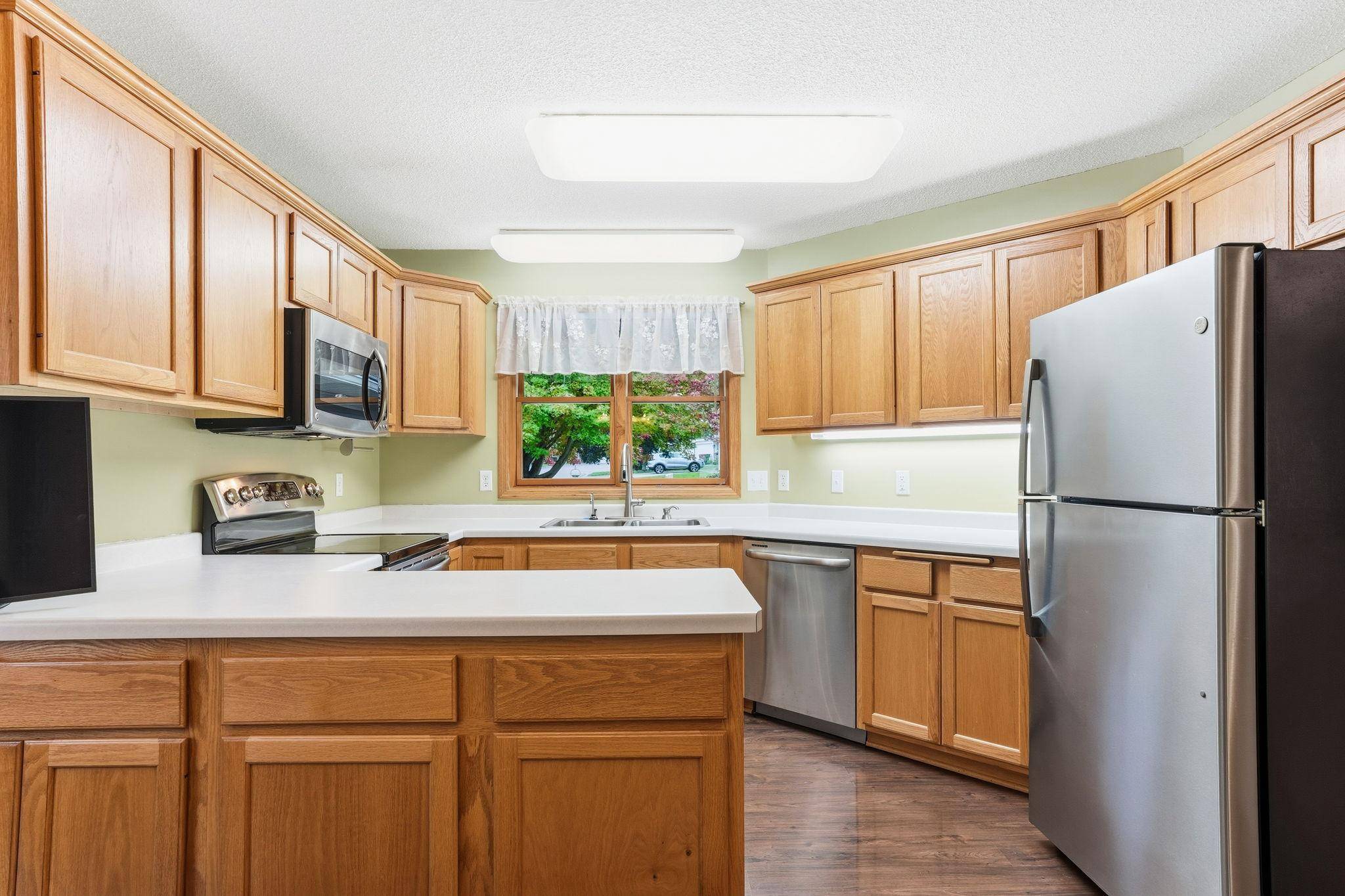 Mahtomedi, MN 55115,739 Echo Shores CT