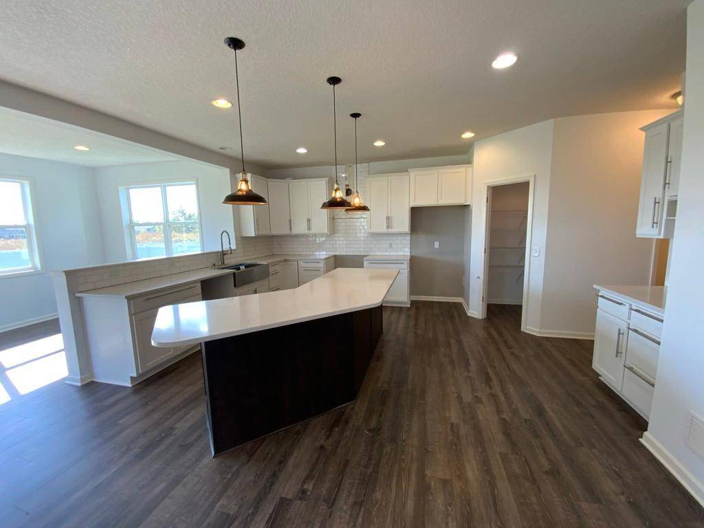 Woodbury, MN 55129,7801 Winter Wheat WAY