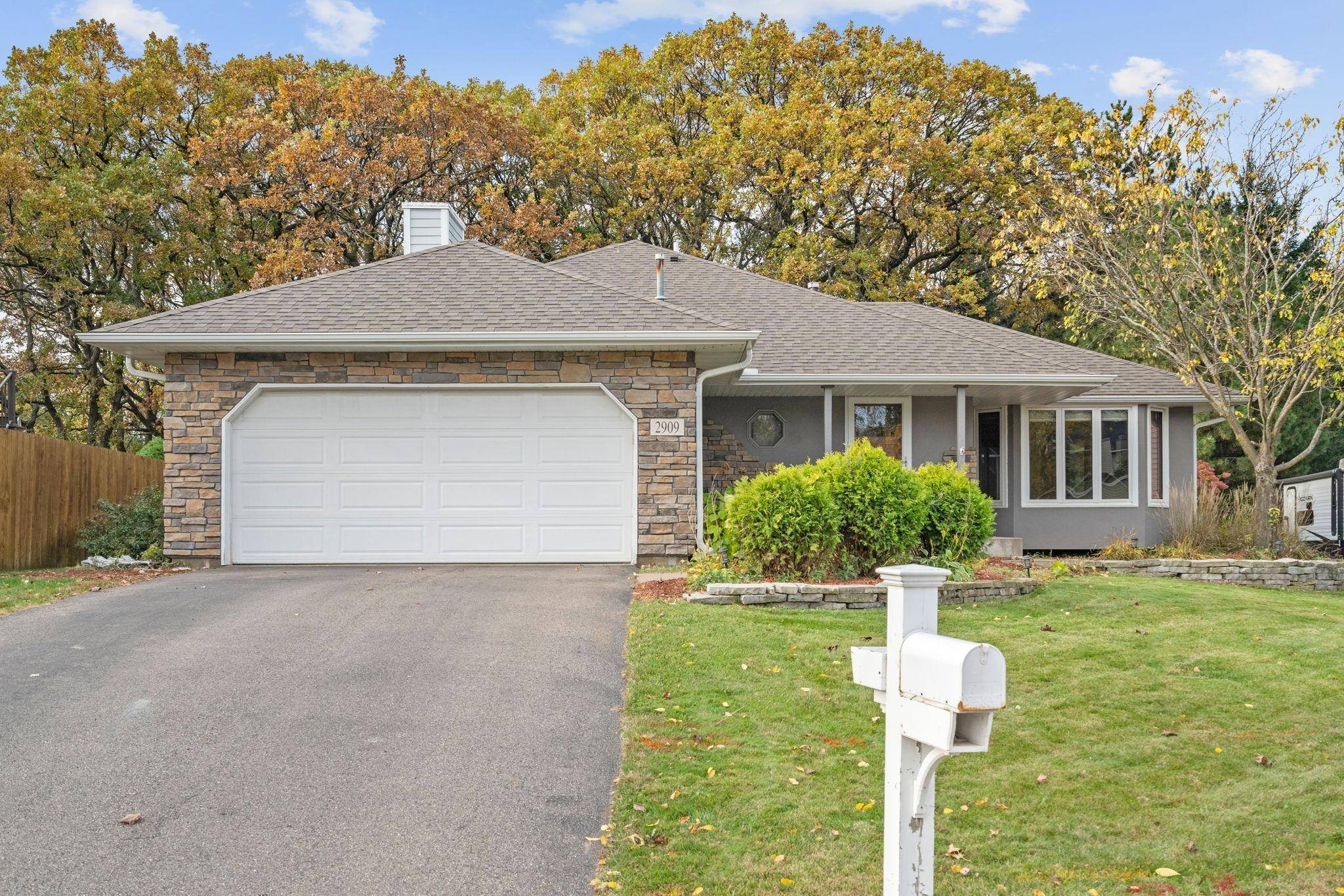 Burnsville, MN 55306,2909 Sunnyside CIR