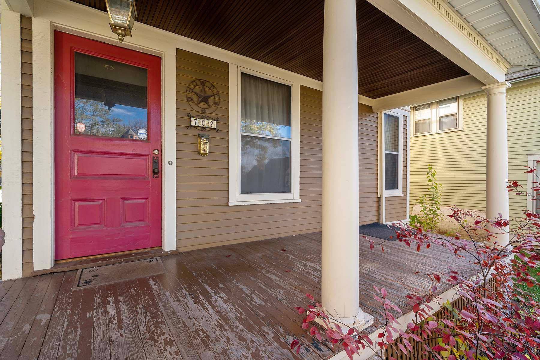 Saint Paul, MN 55106,702 4th ST E