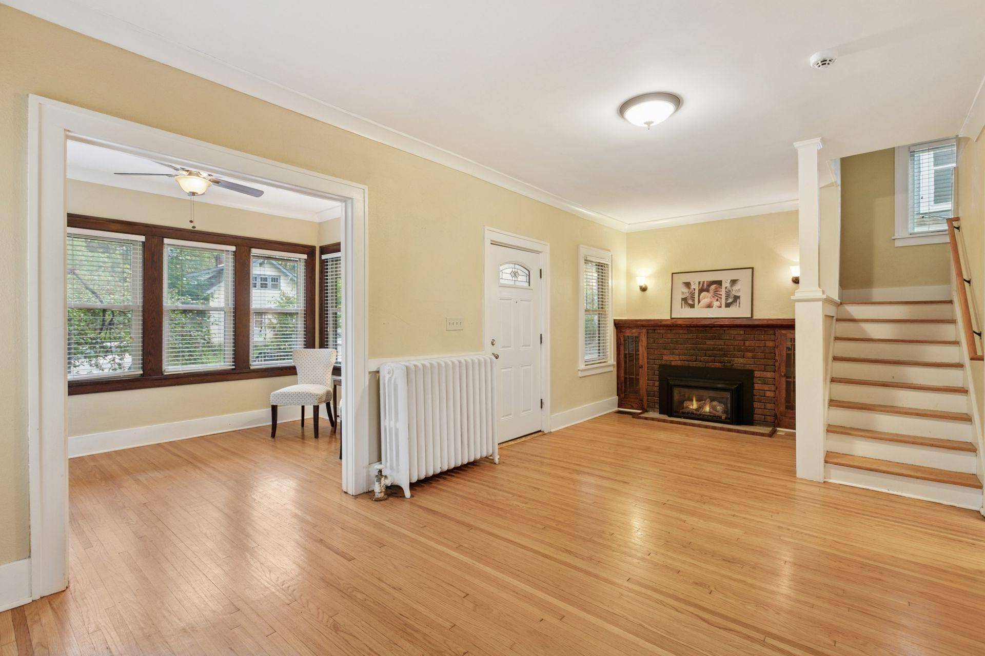 Minneapolis, MN 55411,2630 Humboldt AVE N