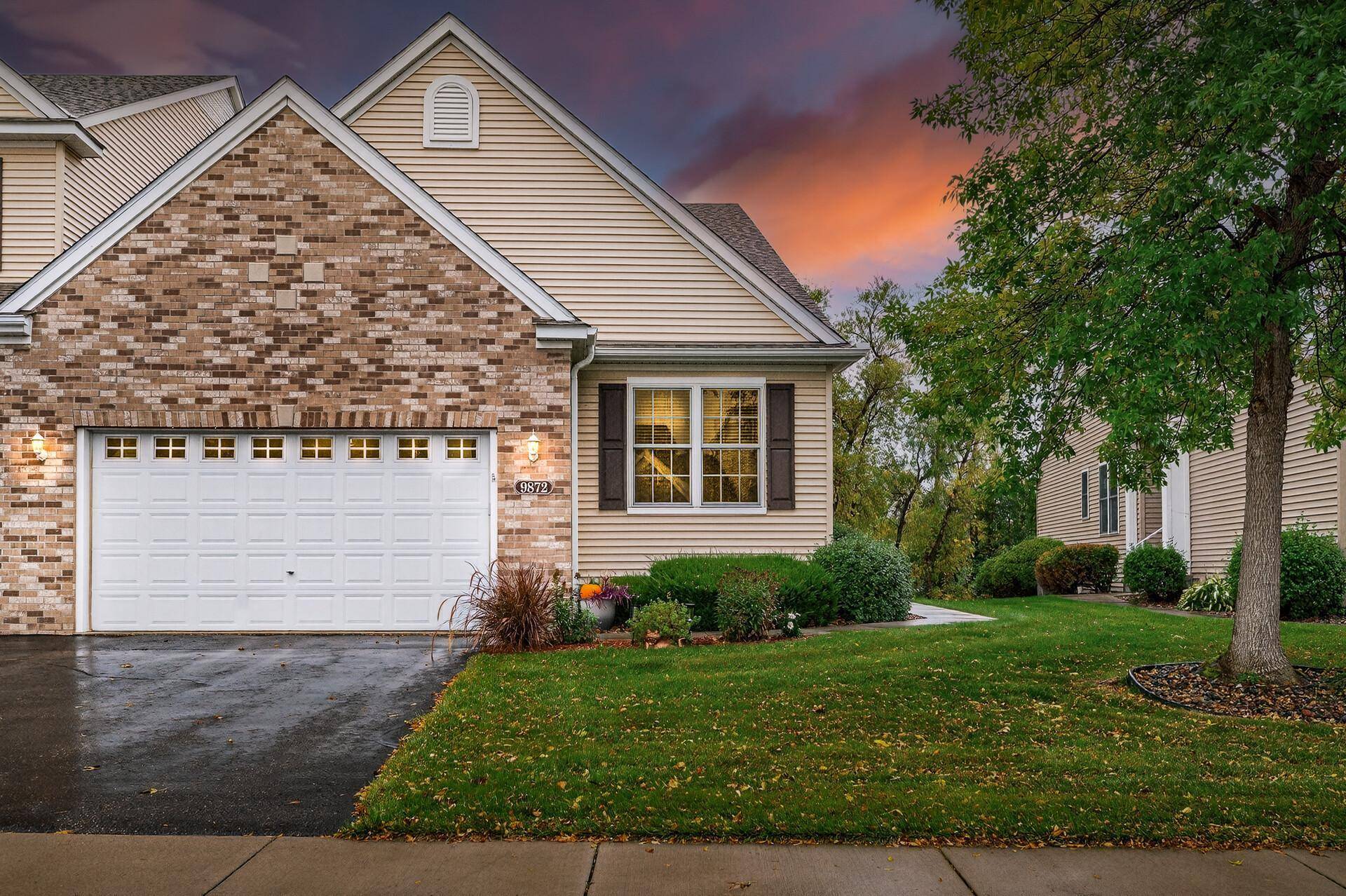 Maple Grove, MN 55311,9872 Alvarado LN N