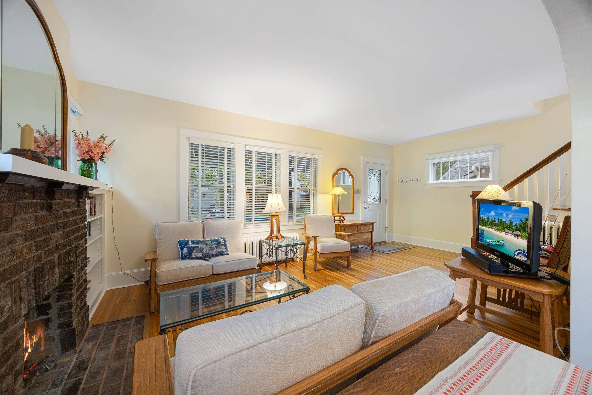 Saint Paul, MN 55103,1125 Argyle ST