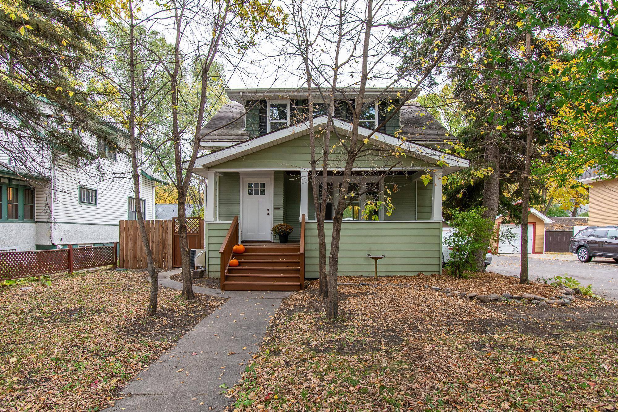 Fargo, ND 58103,910 University DR S