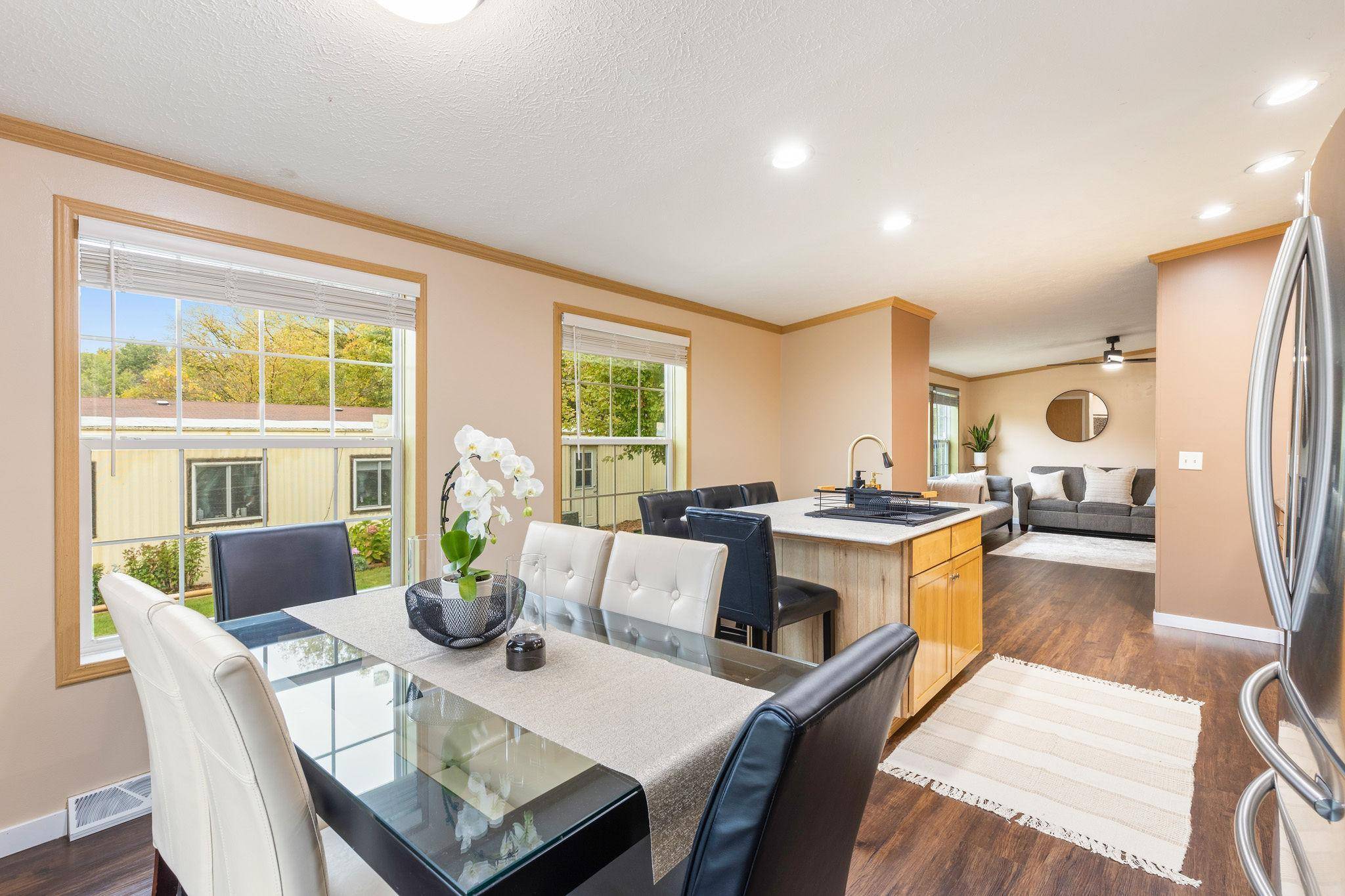 Apple Valley, MN 55124,12197 Geneva WAY